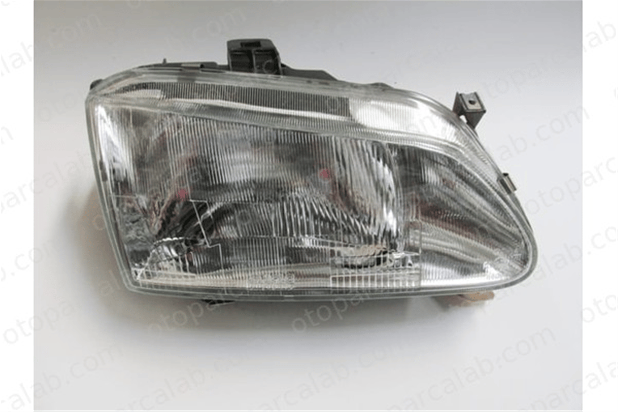 AYFAR 1441-1001 Far Sağ RENAULT MEGANE I MEGANE I Classic 7701040683