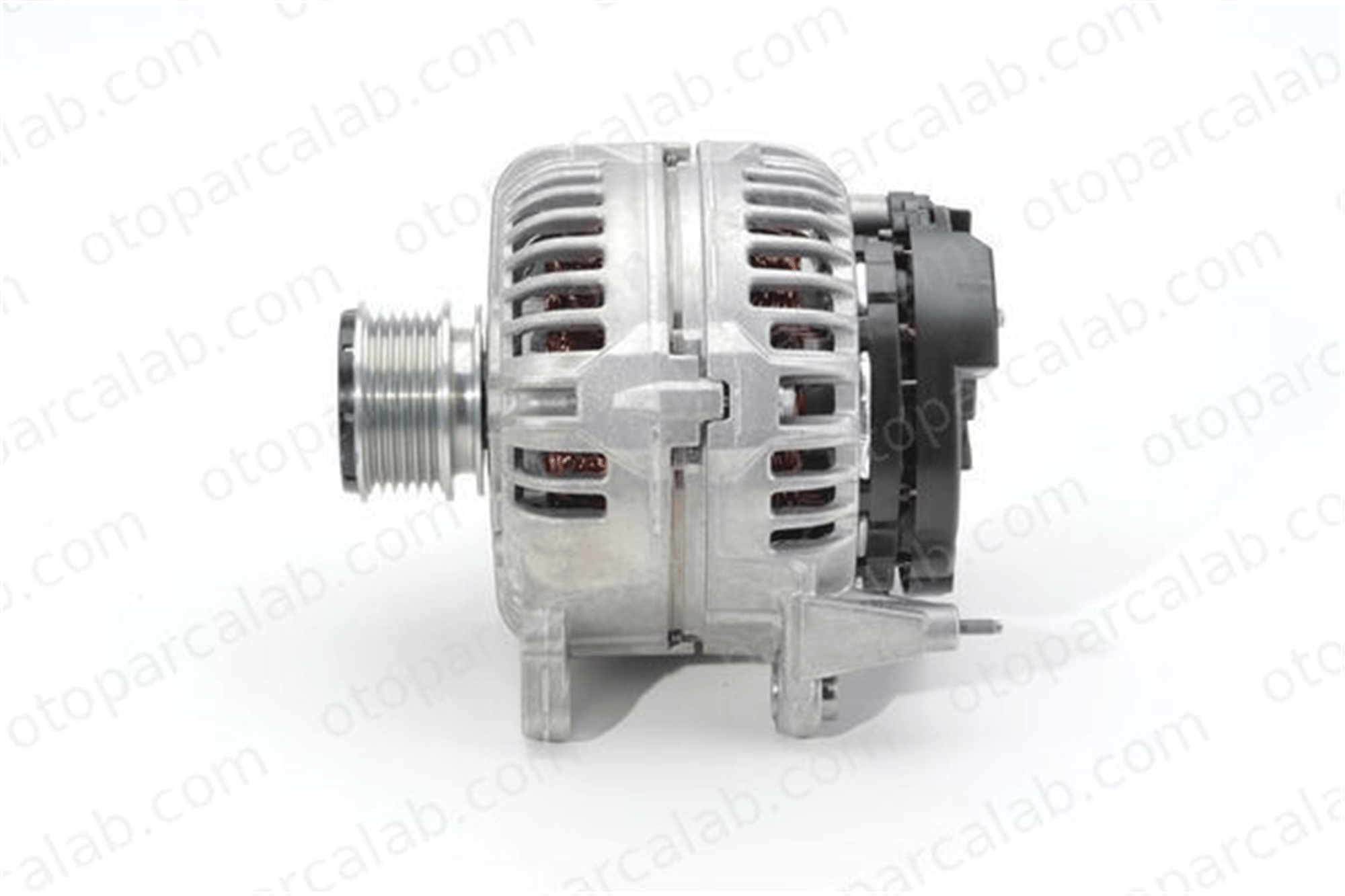 BOSCH 1 986 A00 558 Alternatör VW BORA I GOLF IV 28903028E 028903028E