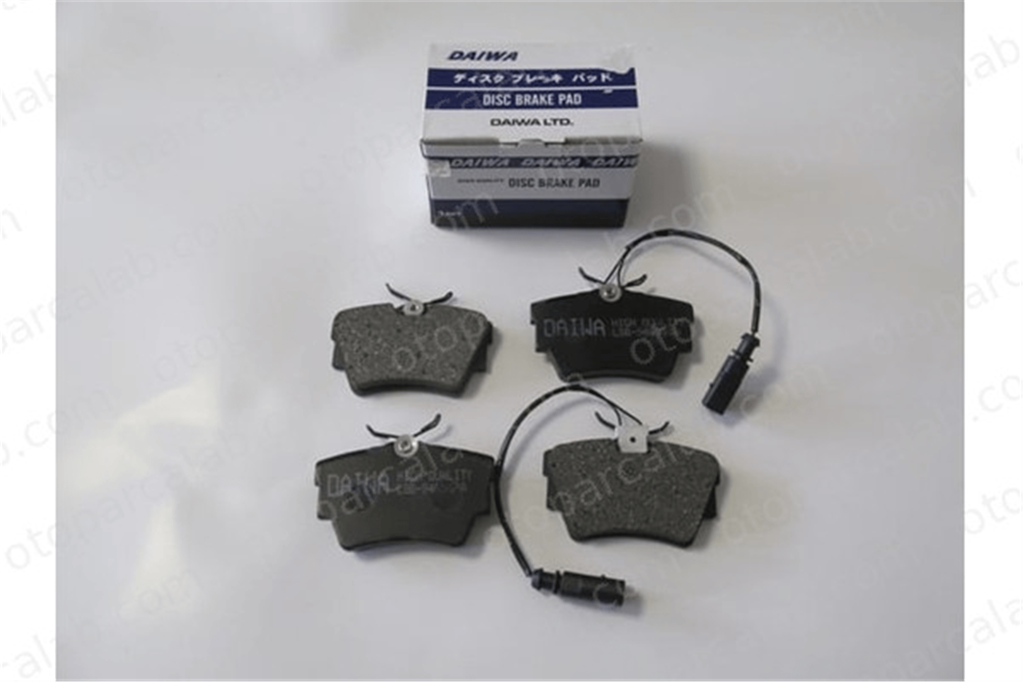 BRAMAX 775-6360 Fren Disk Balata Arka VW TRANSPORTER T4 Minibüs/Otobüs TRANSPORTER T4 Panelvan/Van 7D0698451B 1109015