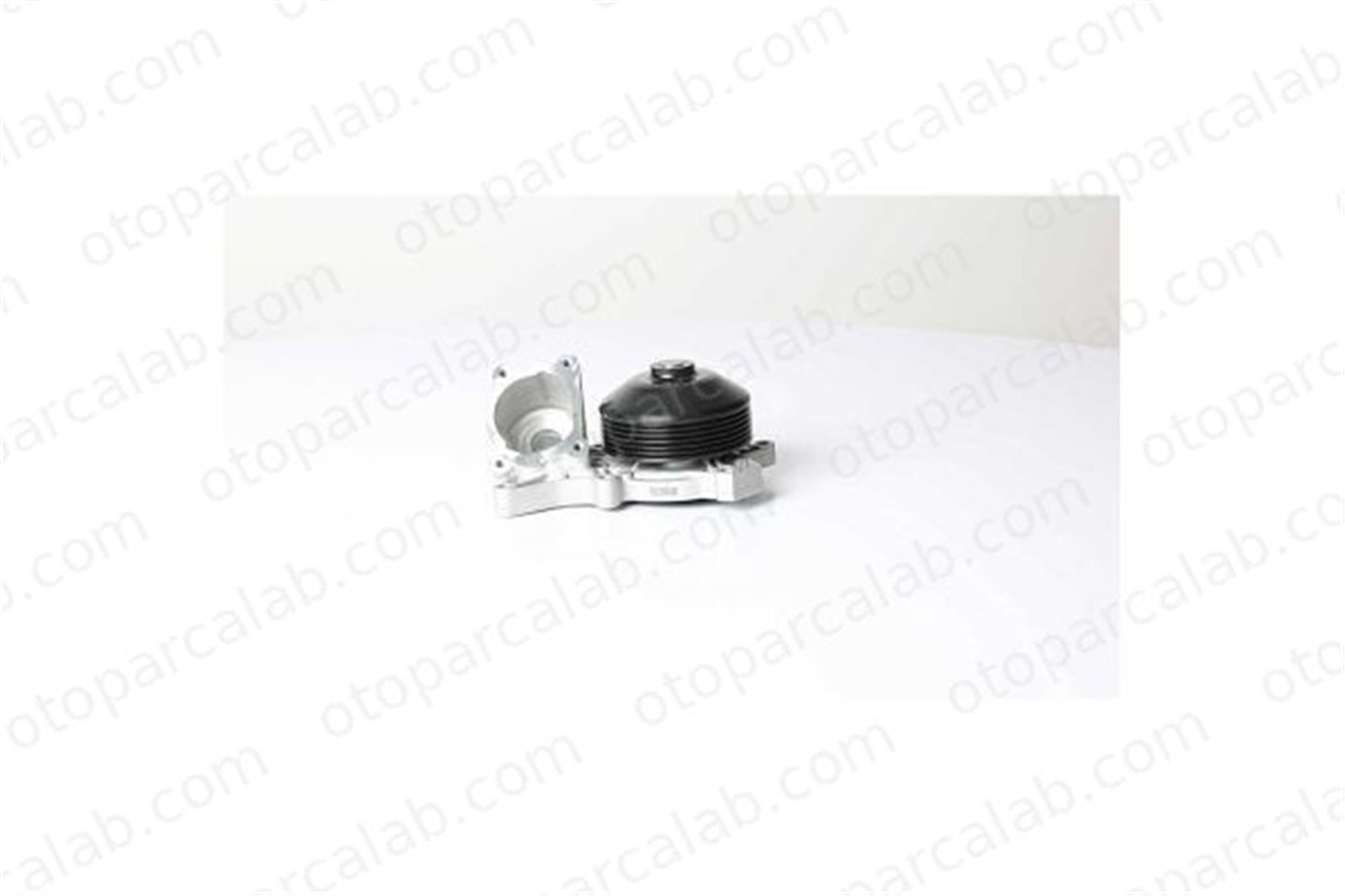 BSG 15-500-020 Devirdaim Su Pompası BMW 1 3 11517807311 7807311