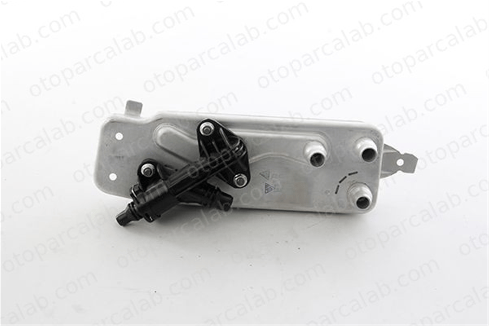 BSG 15-507-007 Şanzıman Yağ Soğutucu BMW 7 5 17217638678 17217572540