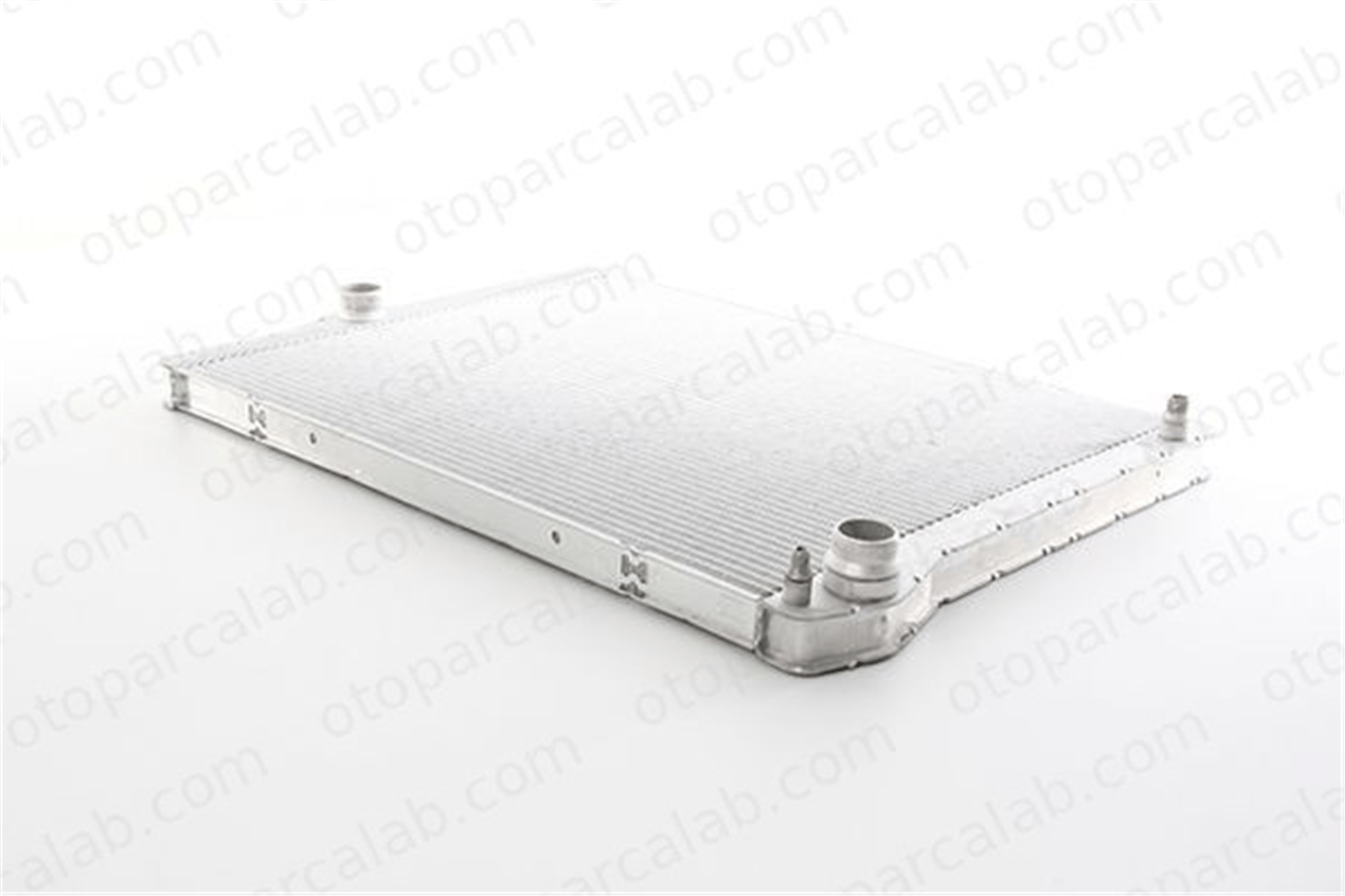 BSG 15-520-044 Su Radyatörü BMW 5 5 Touring 1330Y1 17117612954