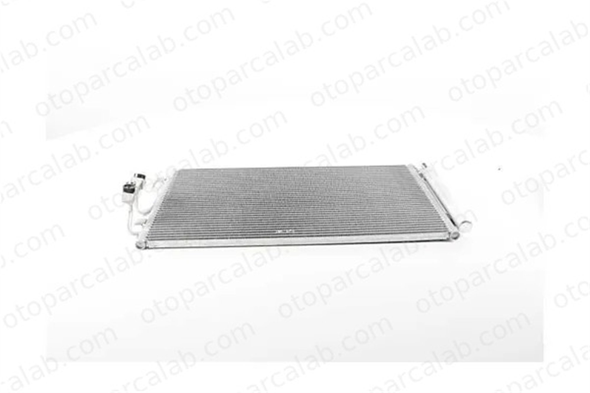 BSG 15-525-014 Klima Radyatörü BMW 1 3 64506804722 4270545