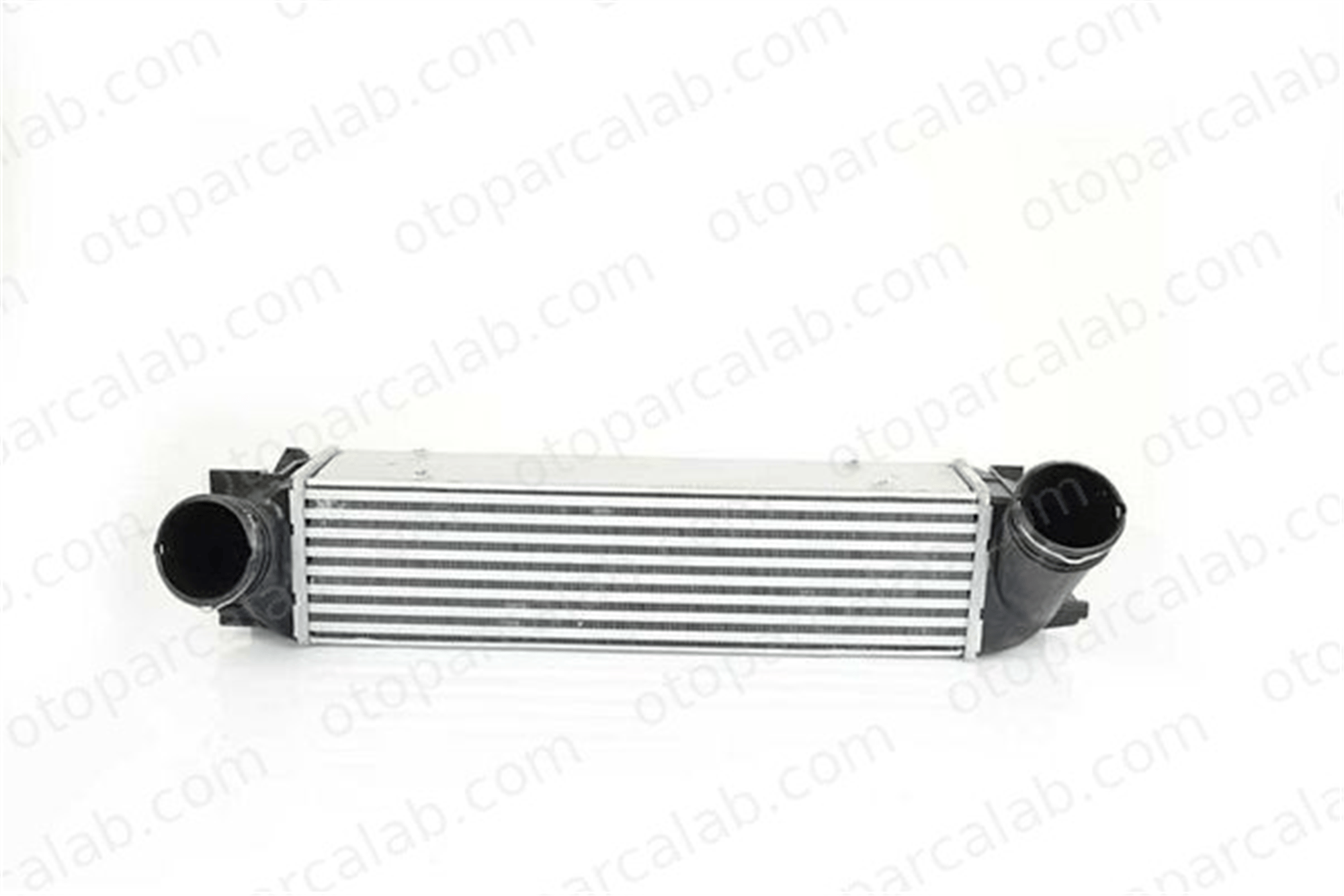 BSG 15-535-001 Turbo Radyatörü BMW 1 3 17517524916 7524916