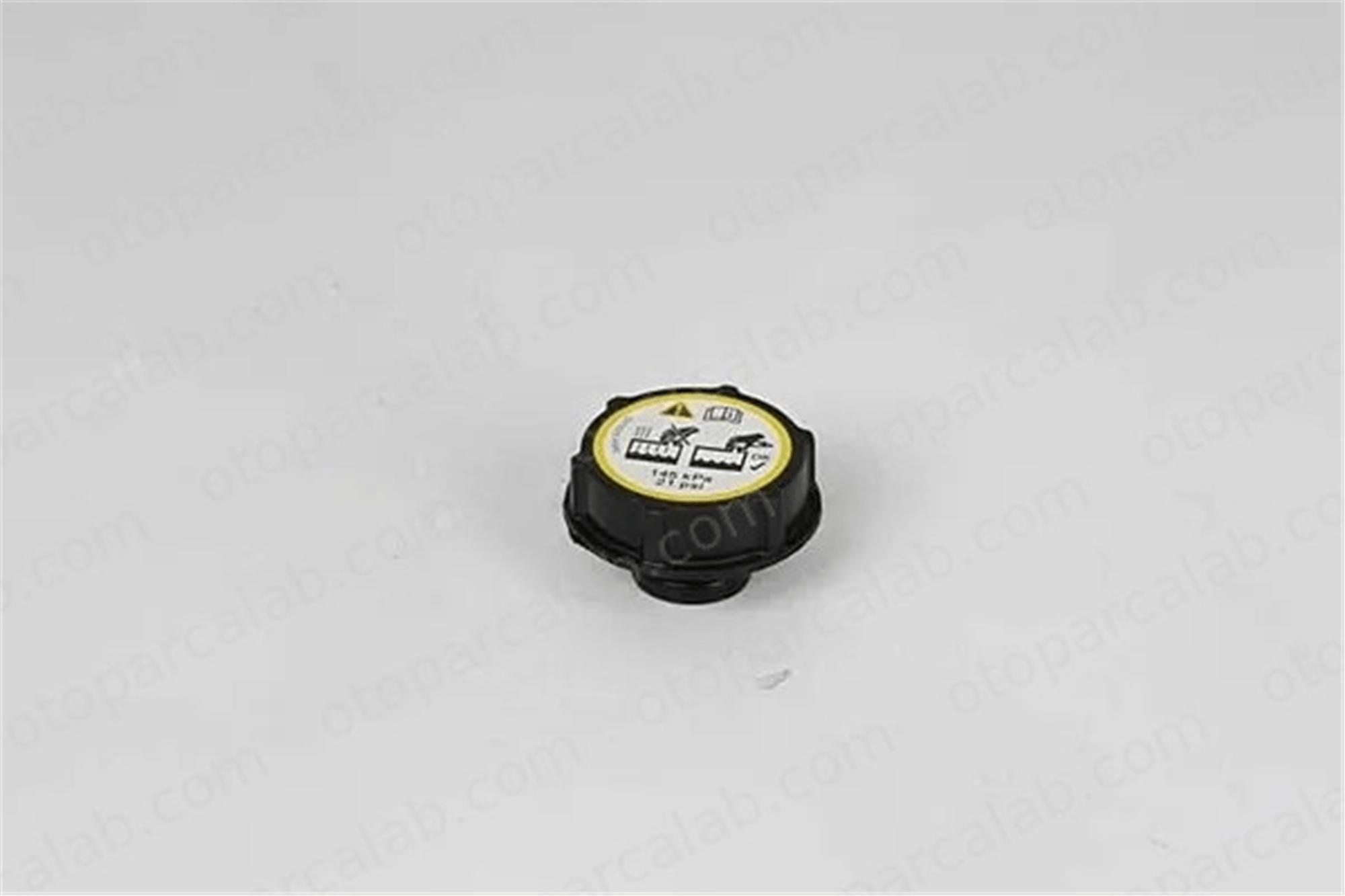 BSG 15-551-007 Radyatör Kapağı FORD FOCUS III FOCUS III Turnier LR000243 1224233