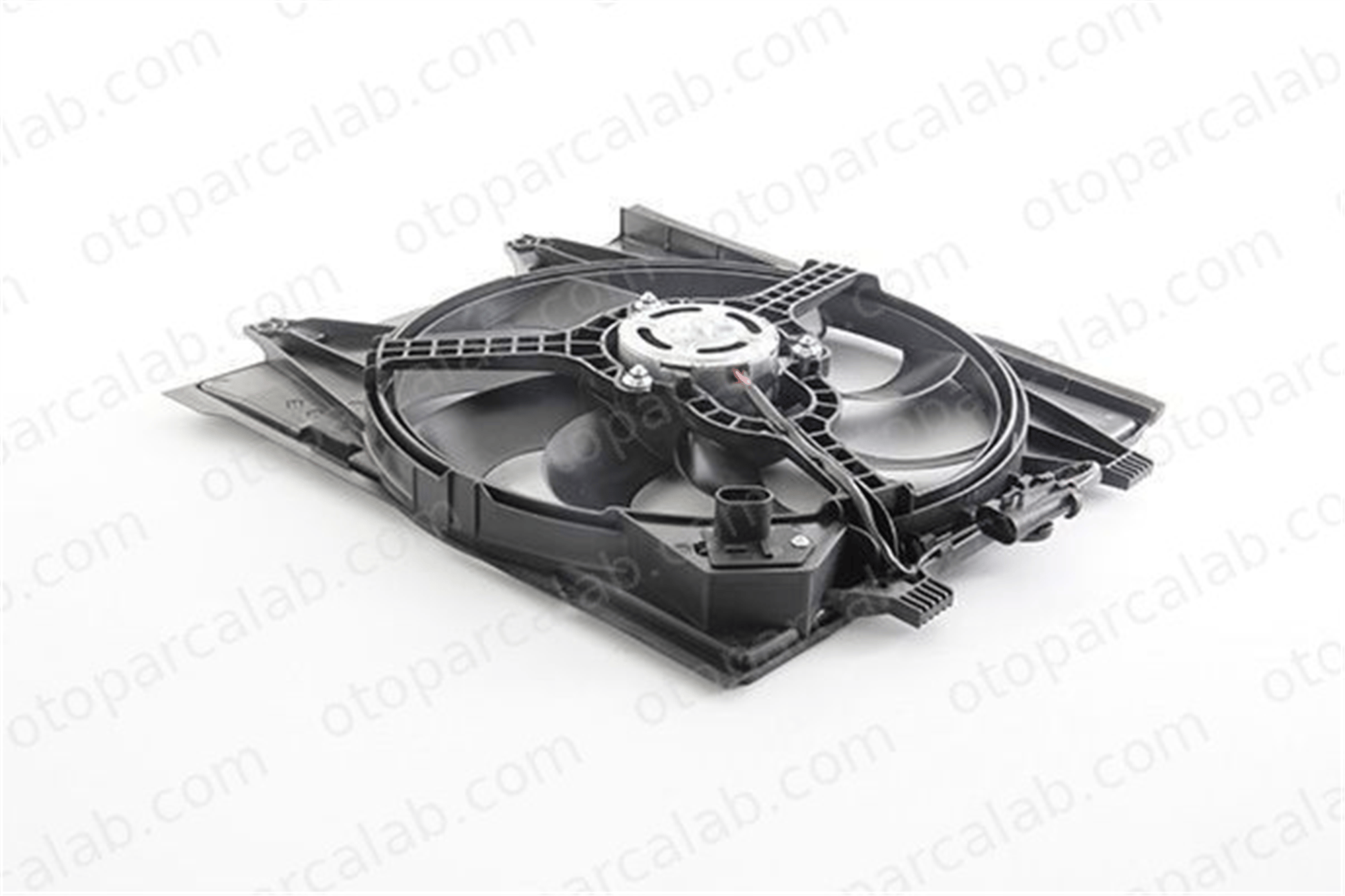BSG 25-510-009 Radyatör Fan ve Motoru FIAT 500 500 C 51887780 51787116