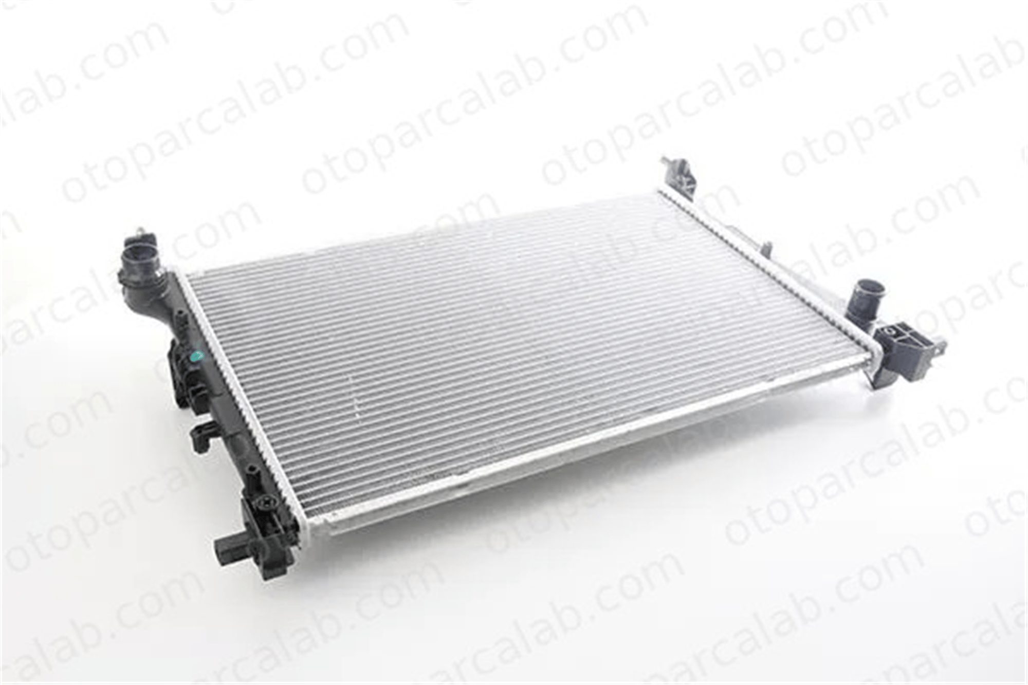 BSG 25-520-005 Su Radyatörü FIAT TIPO Hatchback TIPO Station wagon 7700428658 52052220