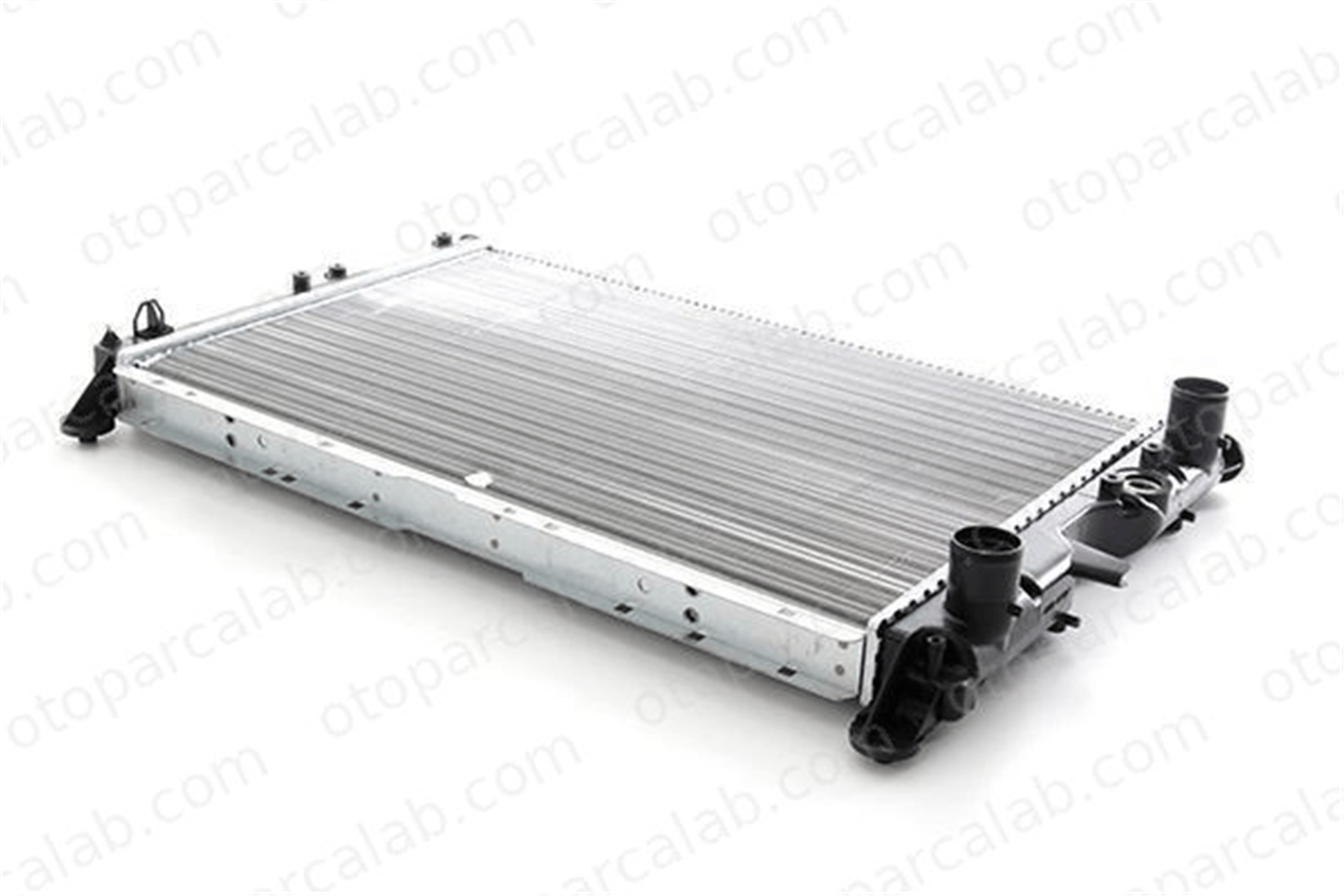 BSG 25-520-024 Su Radyatörü FIAT TIPO TEMPRA S.W. 52459323 7788720
