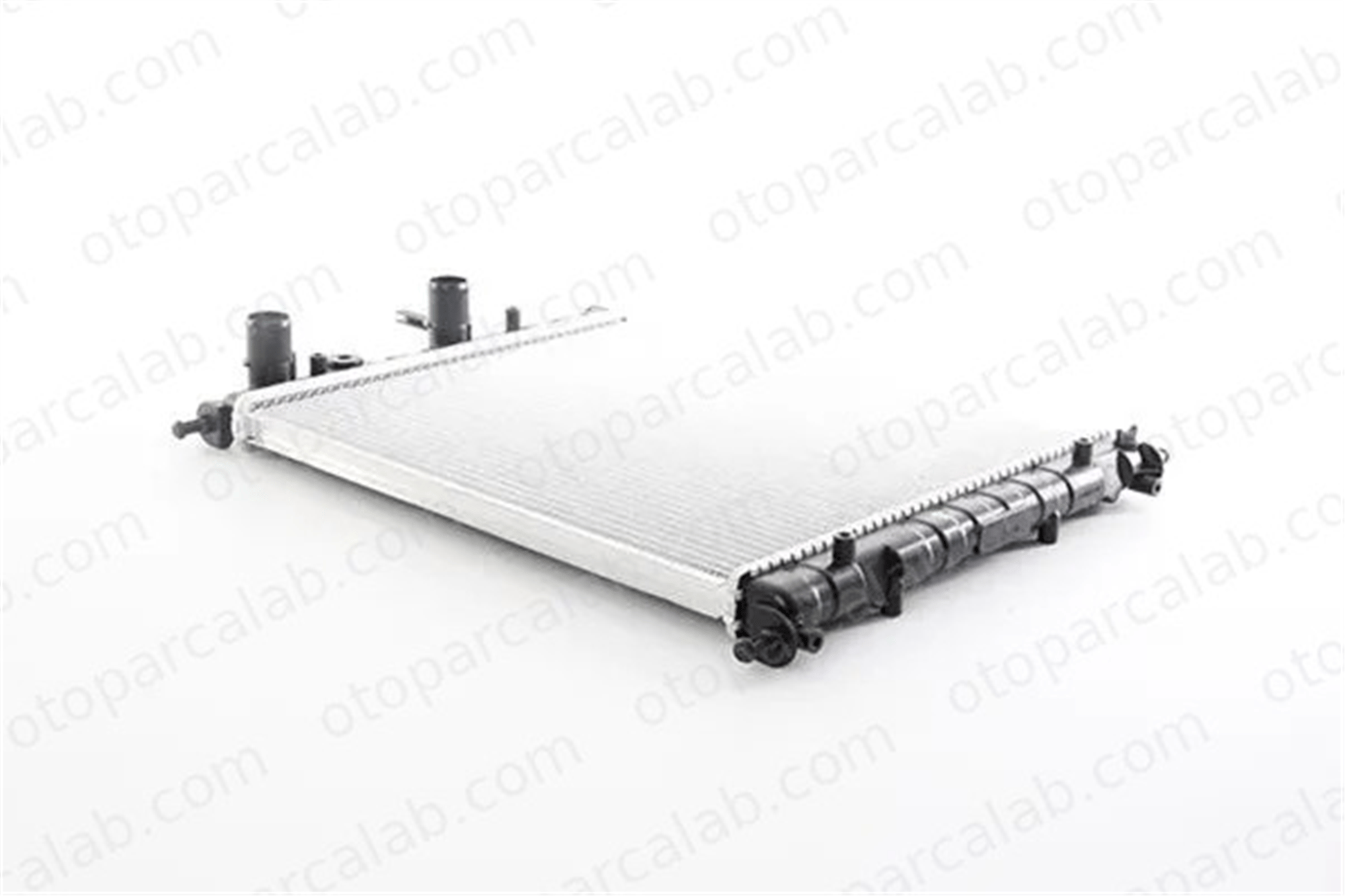 BSG 25-520-025 Su Radyatörü FIAT BRAVO I BRAVA 1300361 13440199