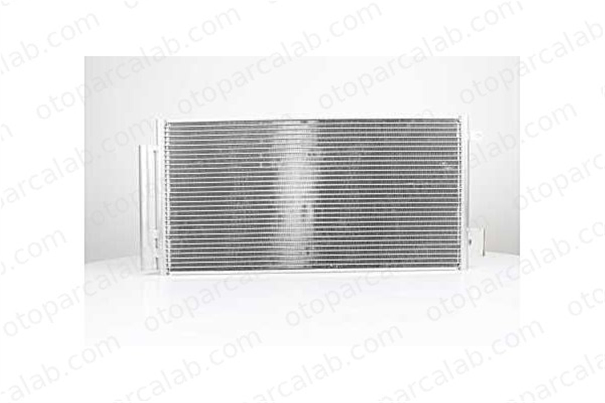 BSG 25-525-003 Klima Radyatörü FIAT 500L TIPO Station wagon 51887955 52102801