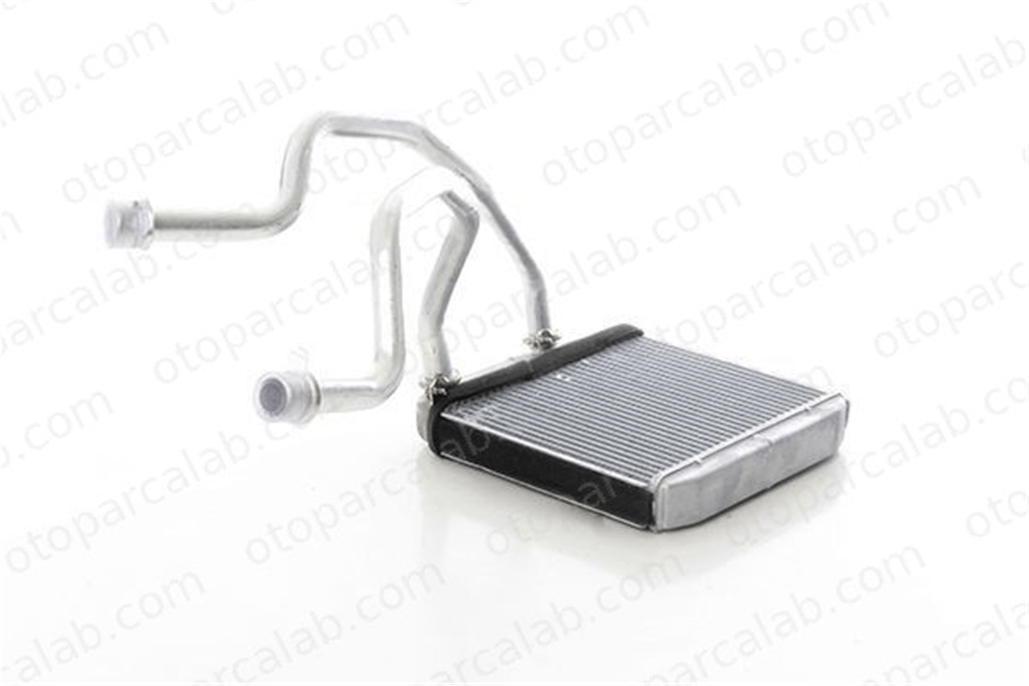 BSG 25-530-010 Kalorifer Radyatörü FIAT GRANDE PUNTO OPEL CORSA D 77365032 77363898
