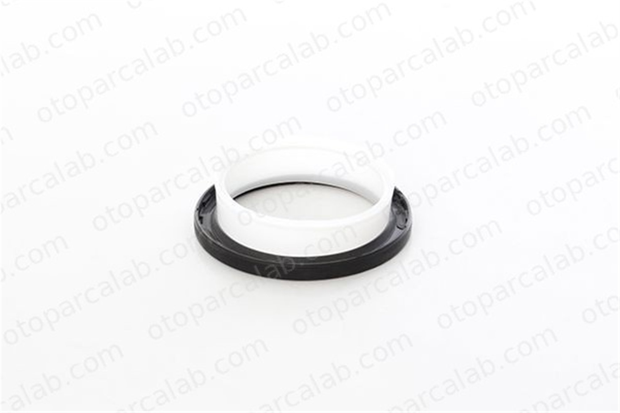 BSG 30-116-121 Krank Keçesi Arka AUDI A6 C6 Avant A6 C6 2S6Q6701AA 6E103051J