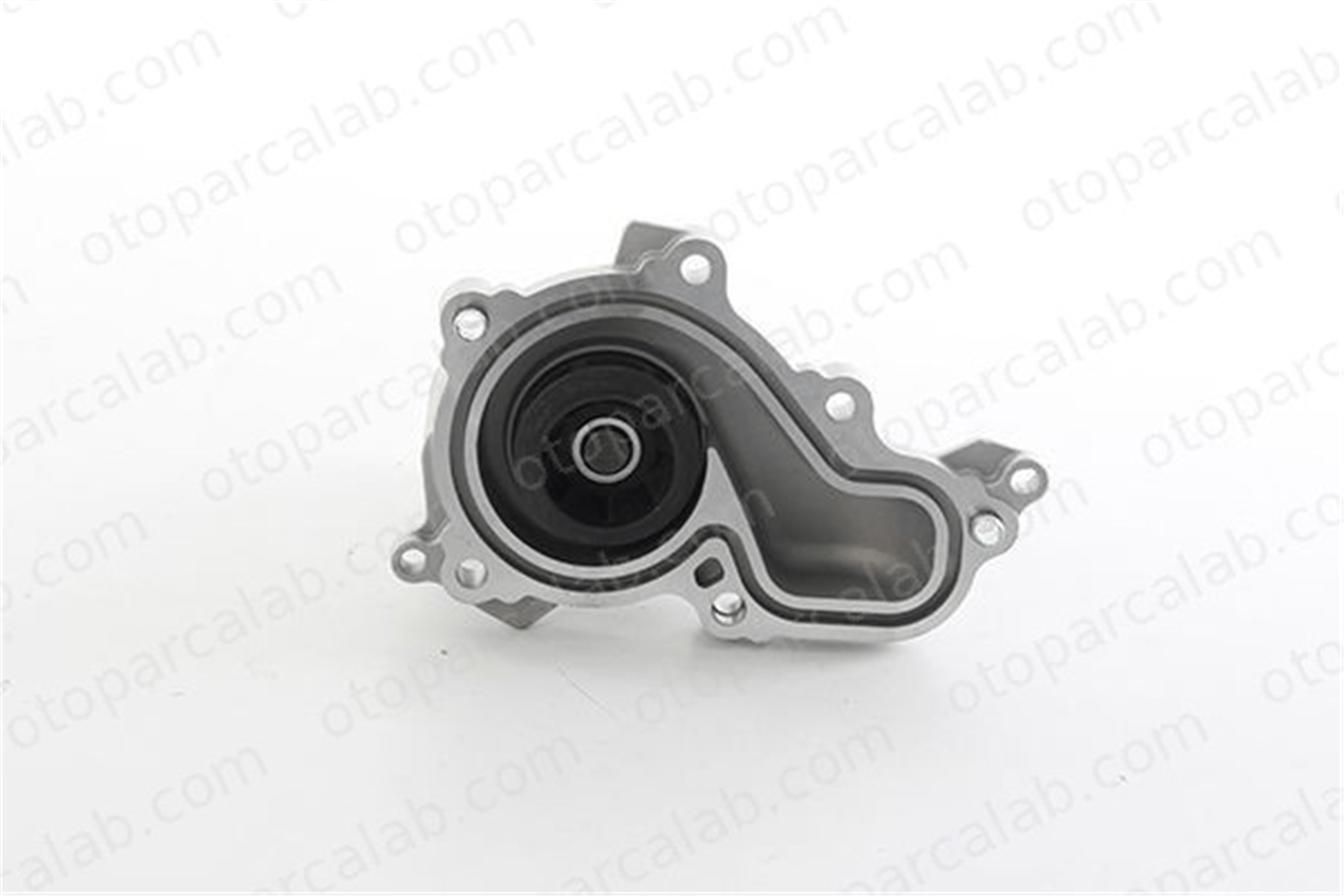 BSG 30-500-030 Devirdaim Su Pompası FORD FOCUS IV FOCUS IV Turnier HX7G8501AA 2258158