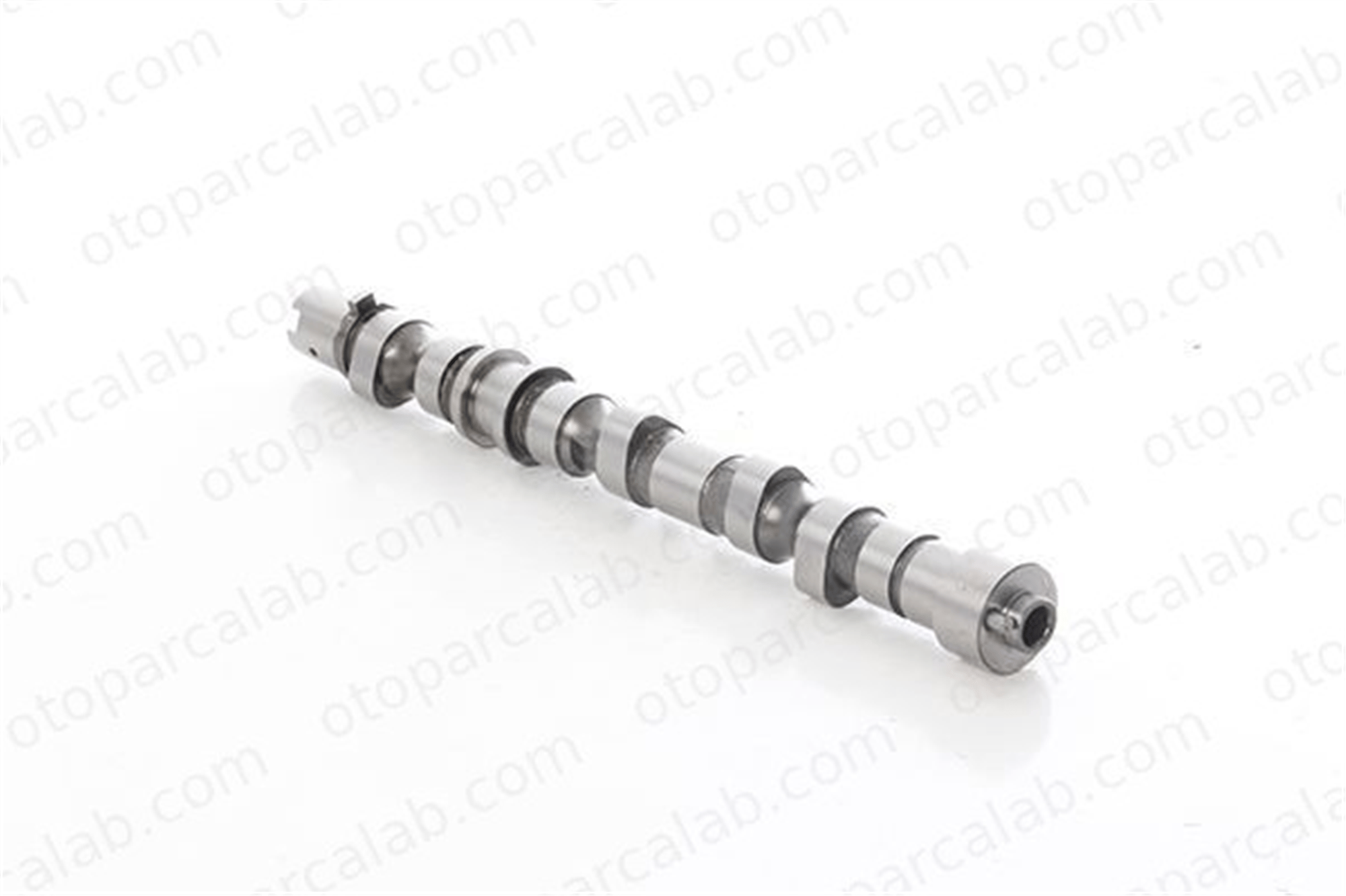 BSG 40-108-002 Eksantrik Mili HYUNDAI GETZ MATRIX 2410027500