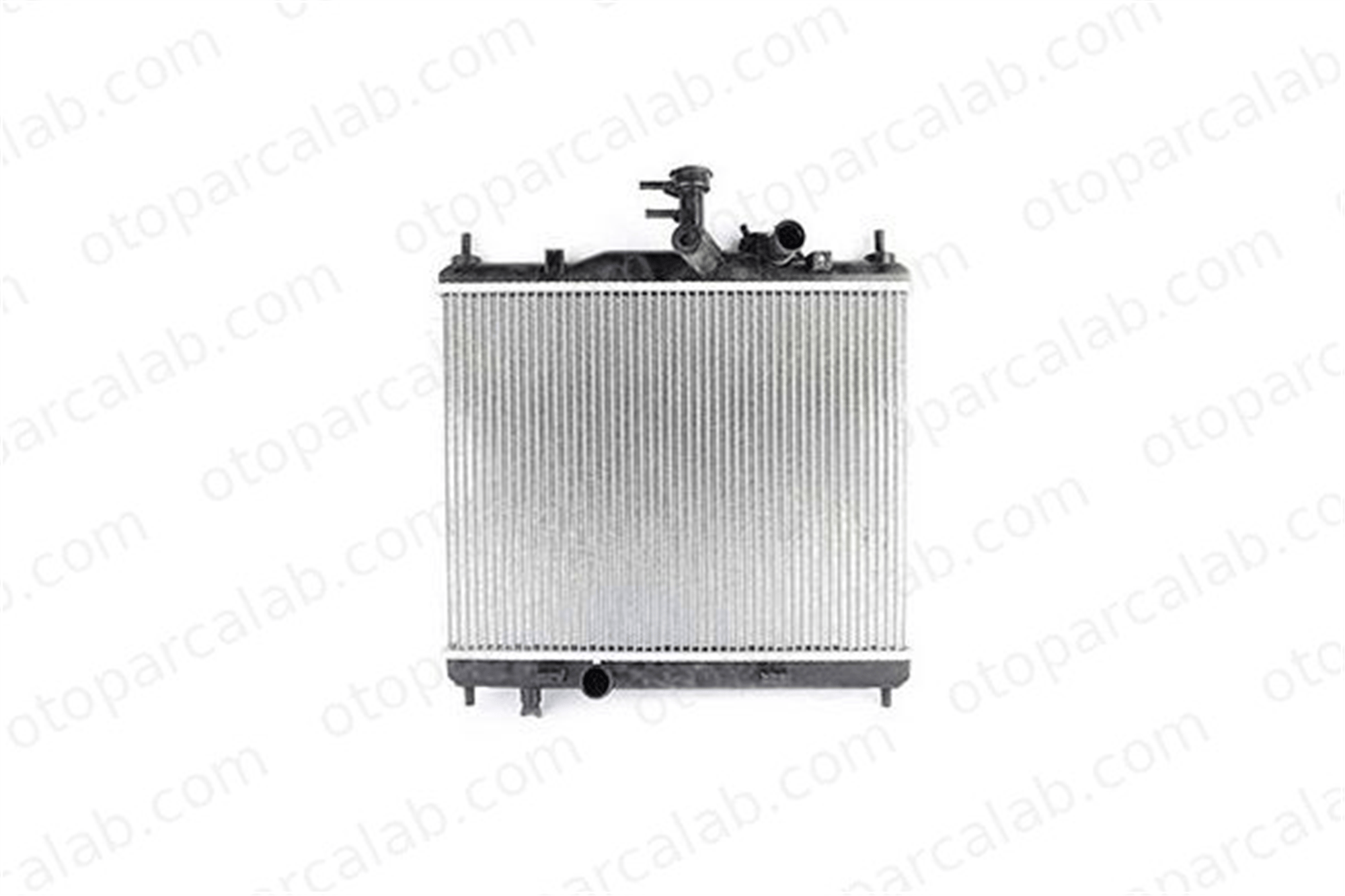 BSG 40-520-028 Su Radyatörü HYUNDAI GETZ 4T168005GA 8T168005BB