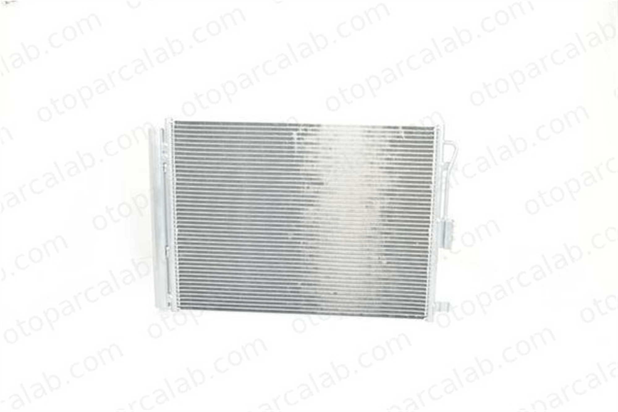 BSG 40-525-021 Klima Radyatörü KIA CEE'D HYUNDAI i30 Station wagon 97606A5800 97606A5801