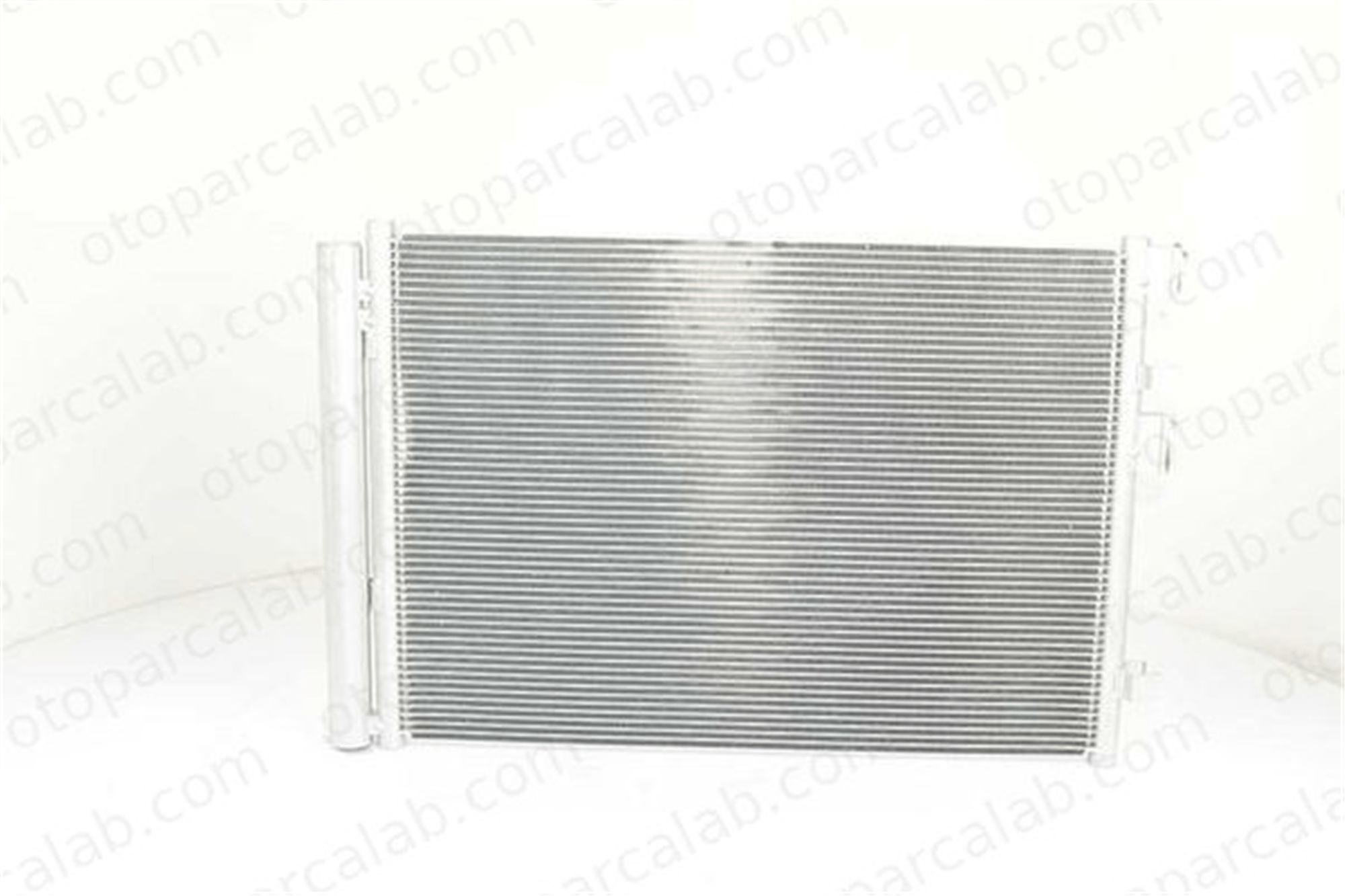 BSG 40-525-034 Klima Radyatörü HYUNDAI i20 II i20 II Coupe 97606C8200