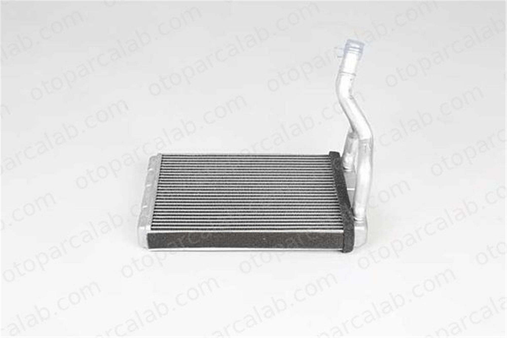 BSG 40-530-020 Kalorifer Radyatörü HYUNDAI H-1 / STAREX Minibüs/Otobüs H-1 Panelvan/Van 970234A020 970234A000