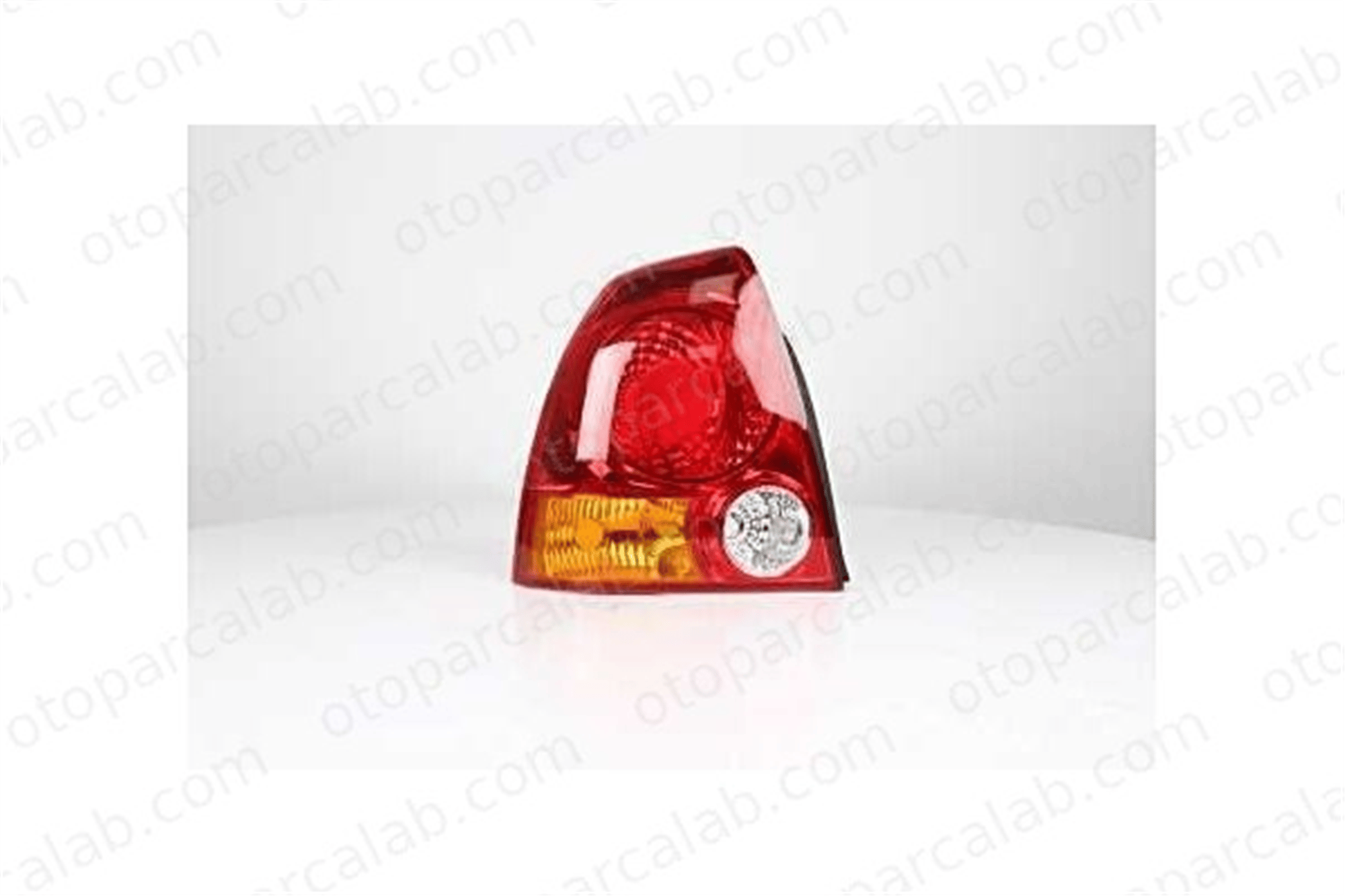 BSG 40-805-018 Stop Lambası Sol HYUNDAI ACCENT II Sedan 9240125510