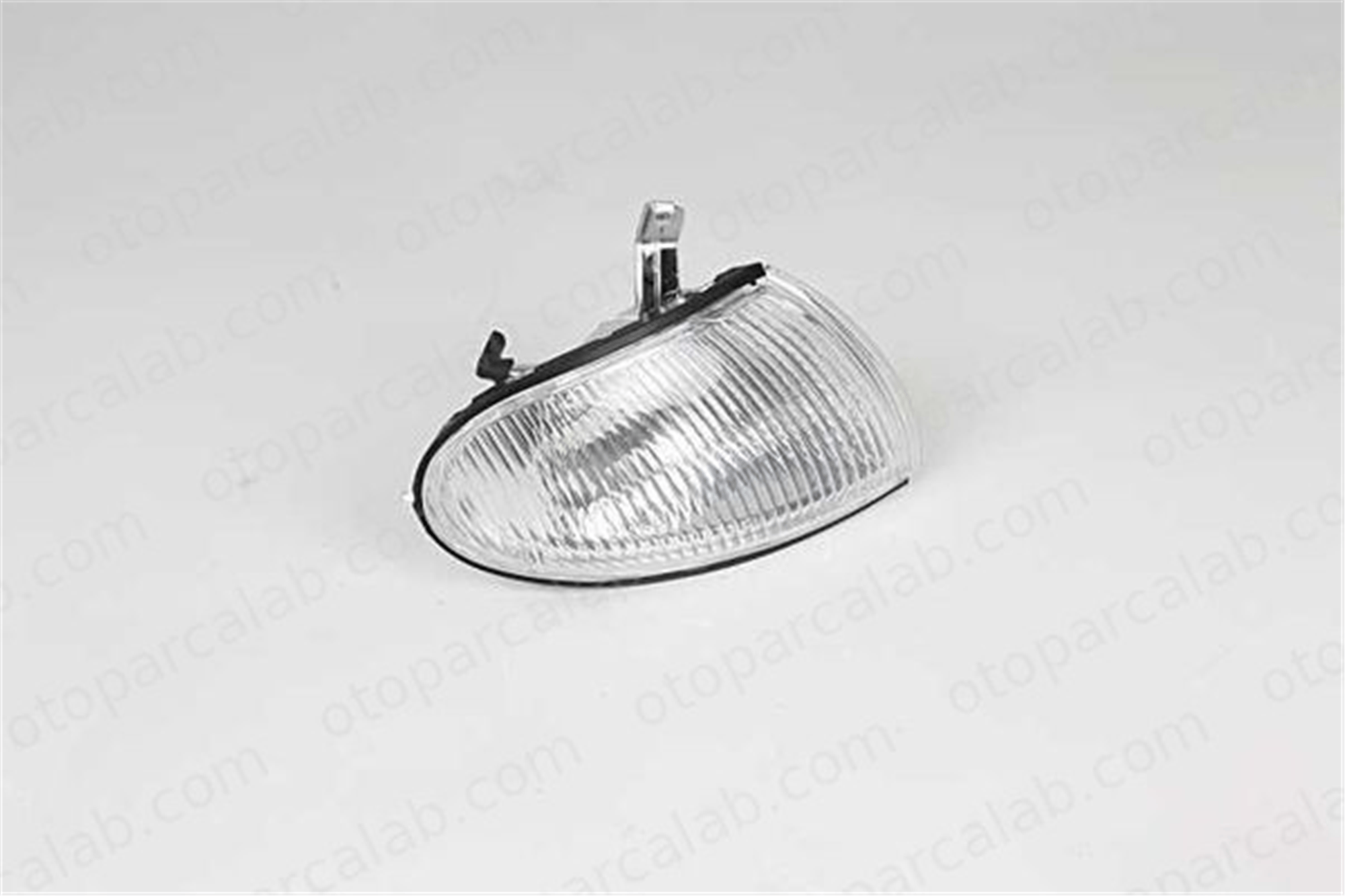 BSG 40-810-005 Sinyal Lambası Sağ HYUNDAI ACCENT I ACCENT Sedan 9230222300 9230222310