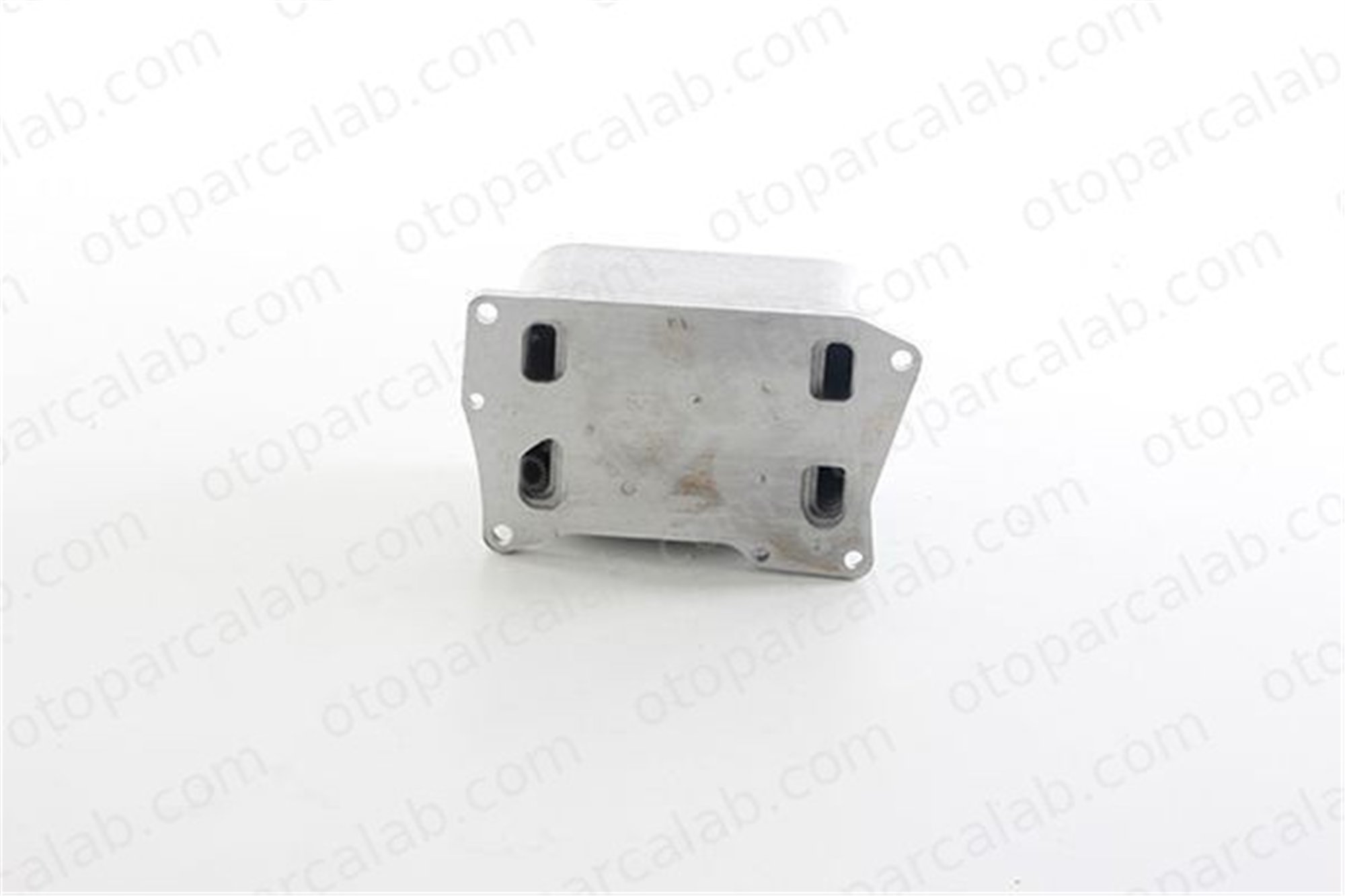 BSG 60-506-019 Motor Yağ Soğutucu MERCEDES-BENZ S-SERISI Coupe S-SERISI A2781880201 2781880201