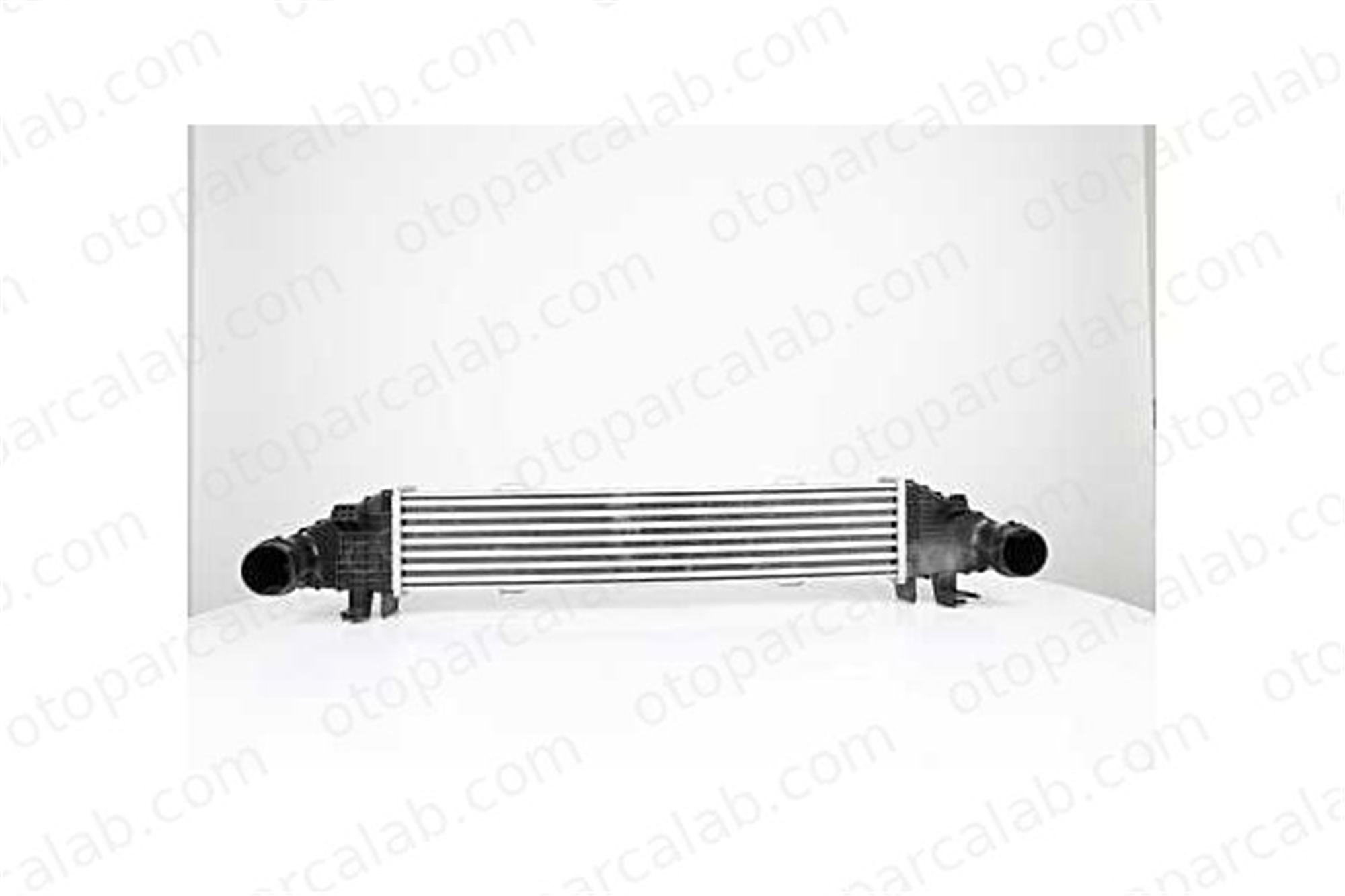 BSG 60-535-004 Turbo Radyatörü MERCEDES-BENZ C-SERISI C-SERISI T-Model A2045000100 2045000100