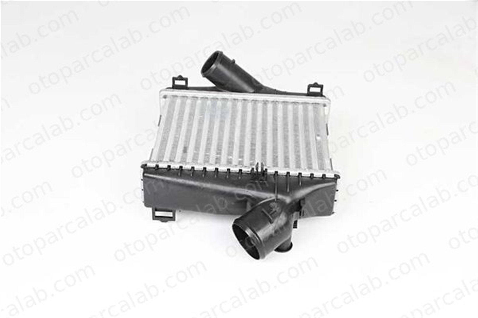 BSG 60-535-015 Turbo Radyatörü SMART FORTWO Cabrio FORTWO Coupe A4515010201 4515010201