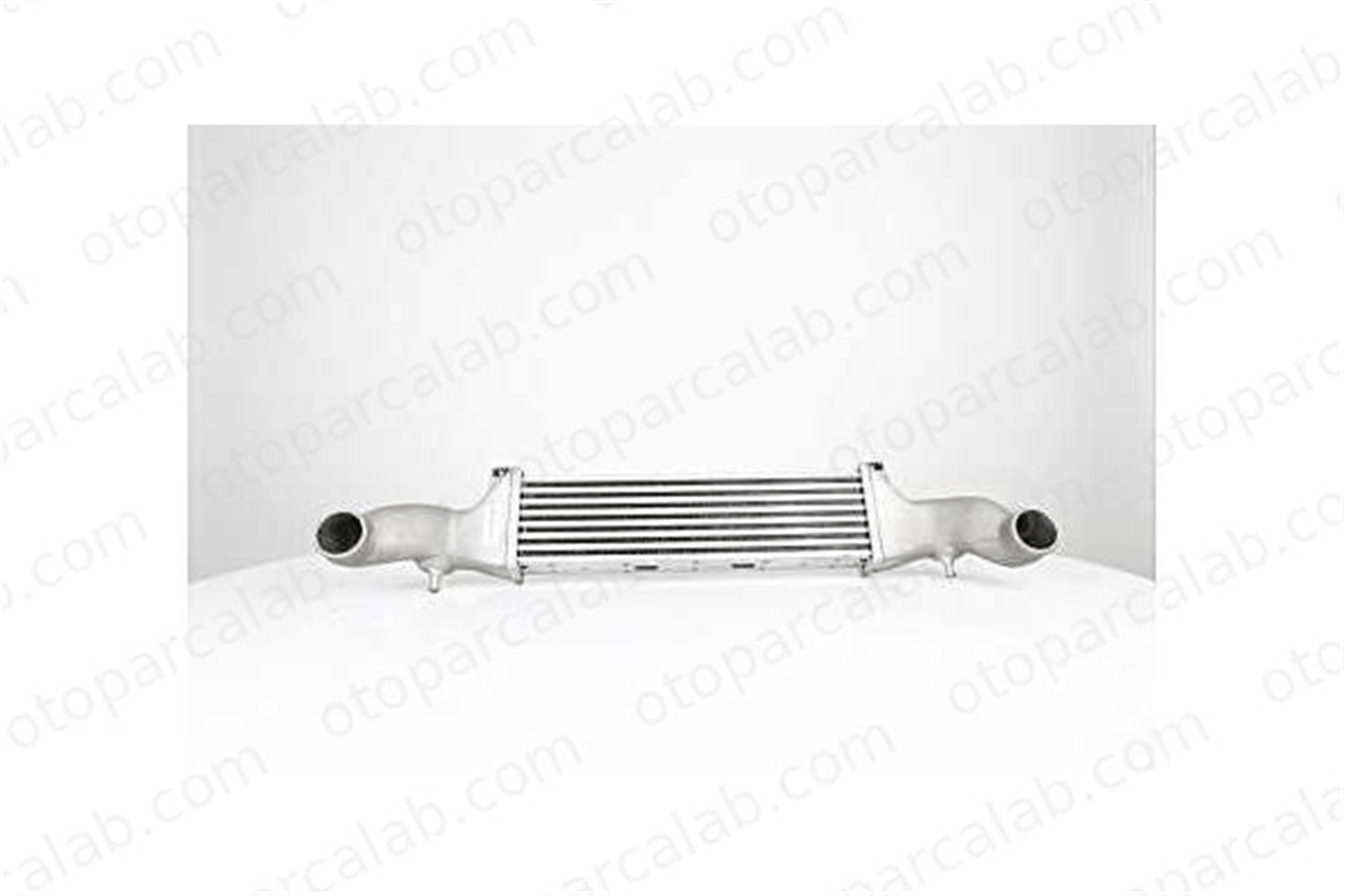 BSG 60-535-017 Turbo Radyatörü MERCEDES-BENZ C-SERISI C-SERISI T-Model A2025000600 2025000600