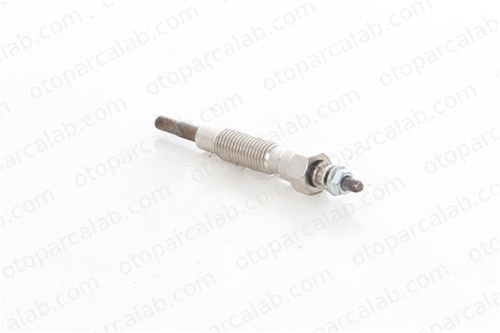 BSG 63-870-004 Isıtma Bujisi NISSAN PICK UP FORD MAVERICK 110650W801 1106565N01