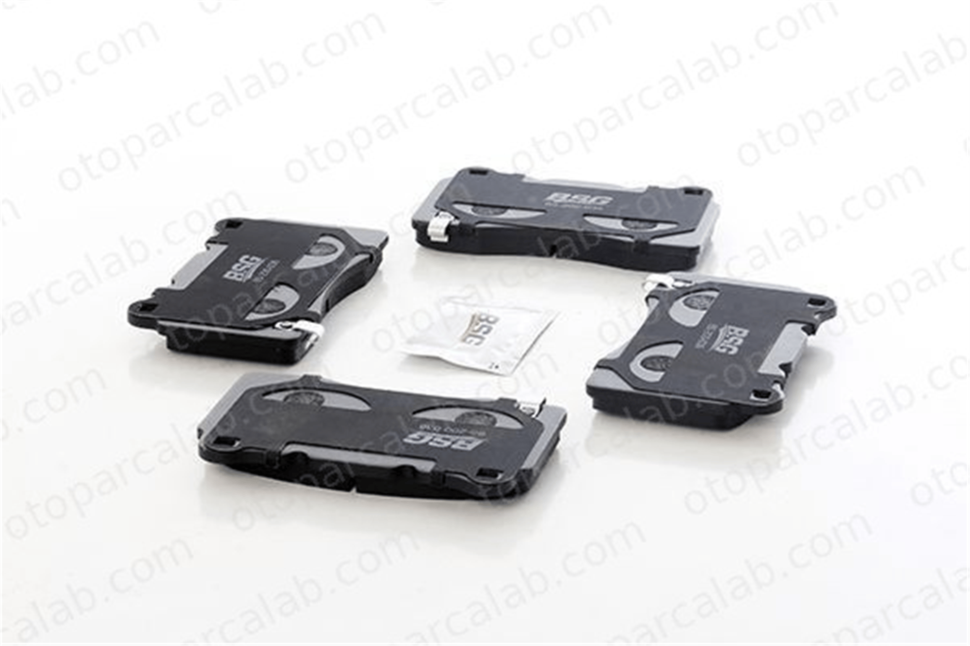 BSG 65-200-036 Fren Disk Balata Ön SAAB 9-5 RENAULT MEGANE III Coupe 1605175 45022TV8E01