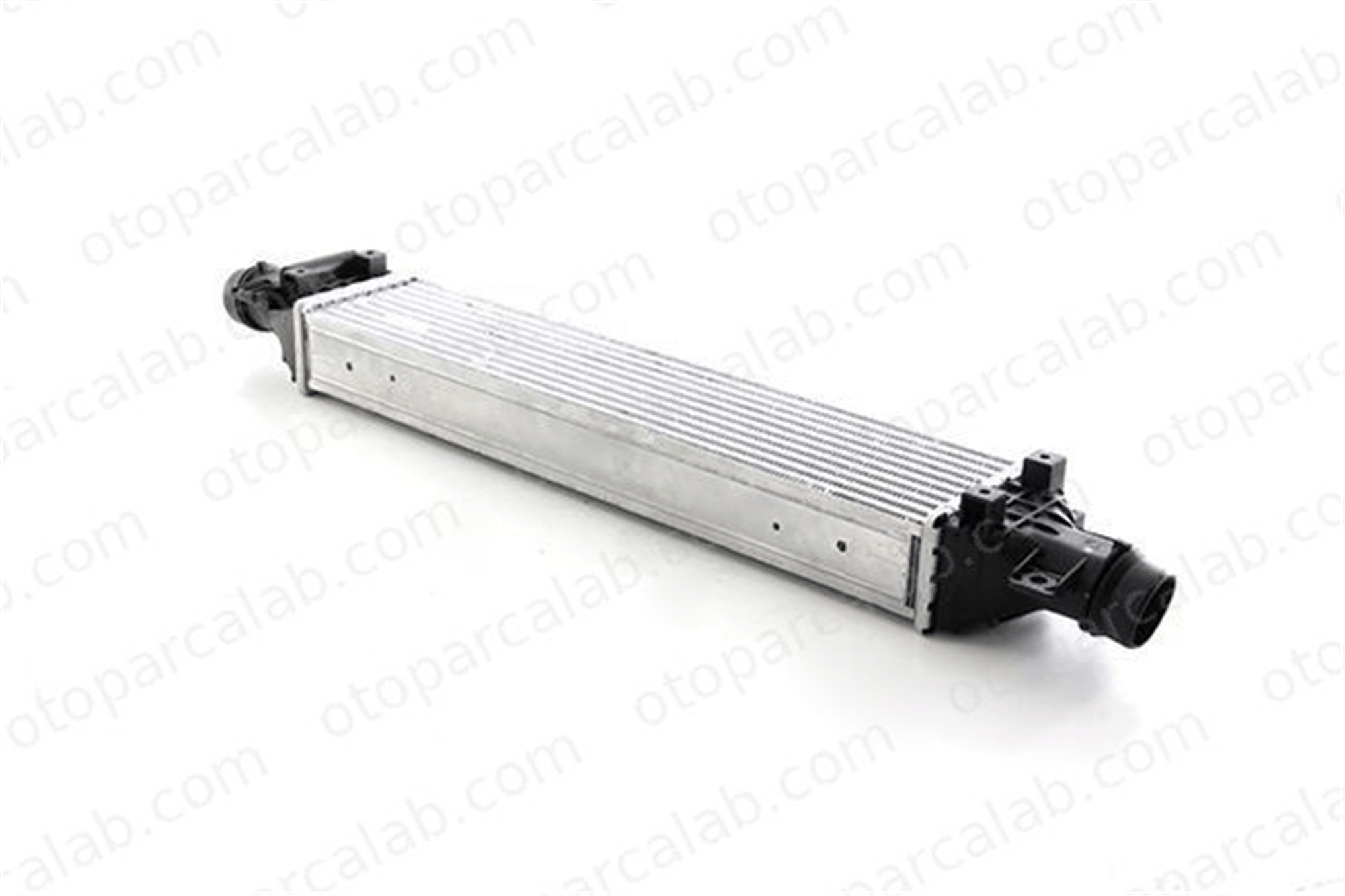 BSG 65-535-022 Turbo Radyatörü OPEL MOKKA / MOKKA X CHEVROLET TRAX 1302263 95026333