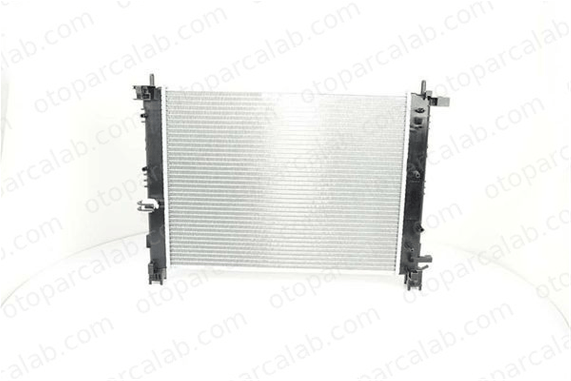 BSG 75-520-007 Su Radyatörü DACIA DUSTER RENAULT CLIO IV 6N0121253 6N0121253A