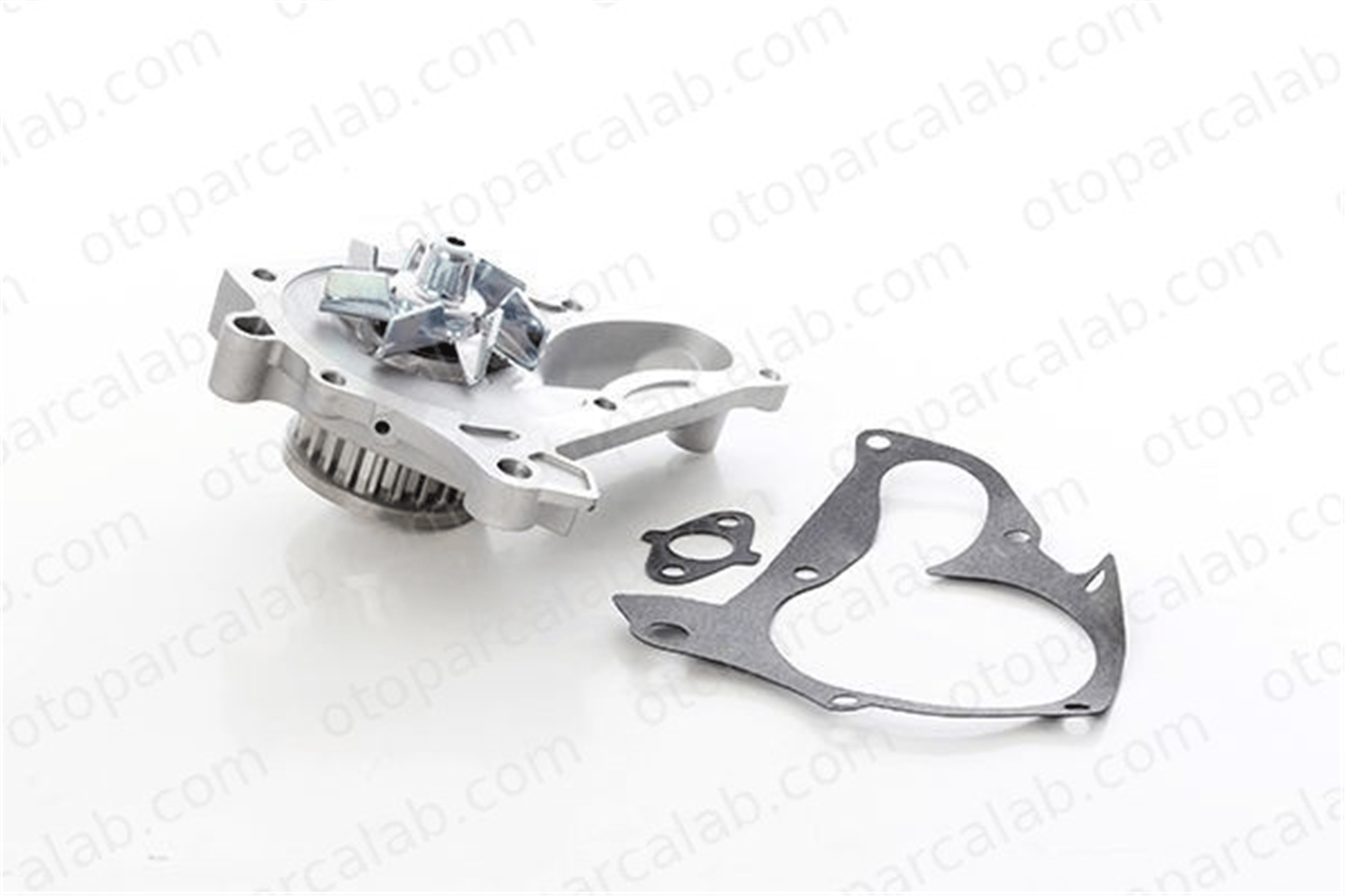 BSG 85-500-014 Devirdaim Su Pompası TOYOTA CAMRY CARINA E VI 1611079025 1610009040