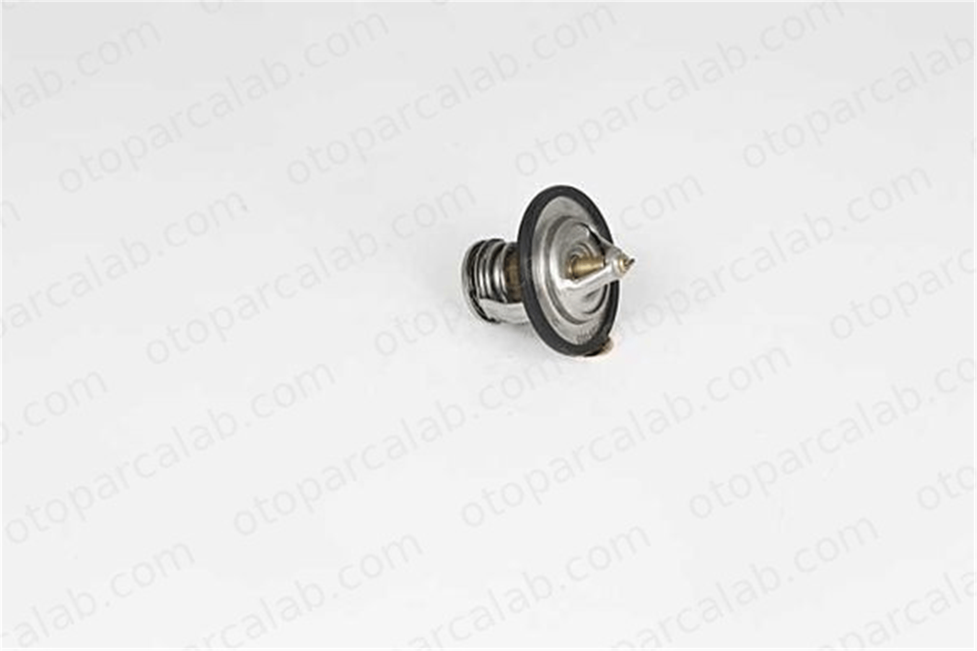 BSG BSG 40-126-003 Termostat 82 °C BSG HYUNDAI H-1 / STAREX Minibüs/Otobüs H-1 Cargo 255104A700 6129739