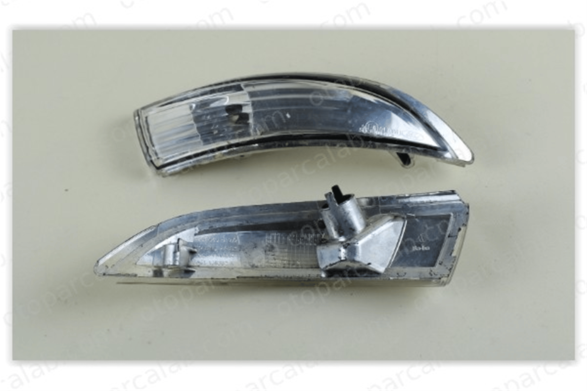 CERKEZ CVT-200 Dikiz Ayna Sinyali Sağ FORD FIESTA VI B-MAX 8A6113B382AF 1513158