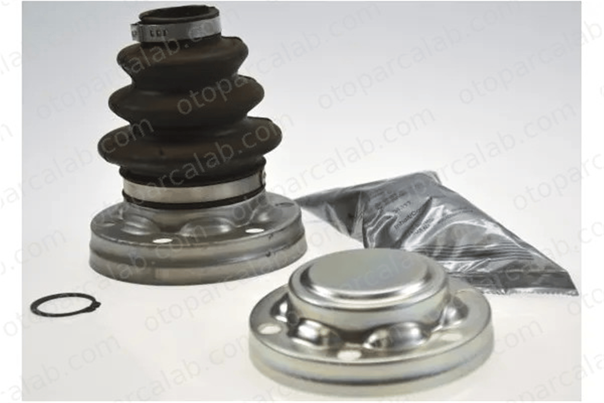 GKN 304486 Aks Körüğü Arka İç Sağ veya Sol BMW 1 3 33217547079