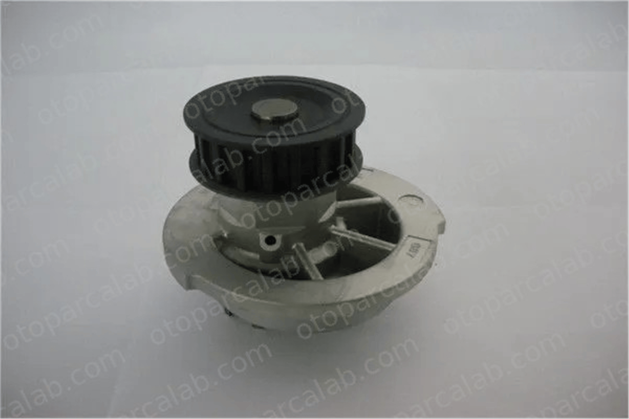 GMB GWG-90A Devirdaim Su Pompası OPEL CORSA A Hatchback ASTRA F 90325660 96350799