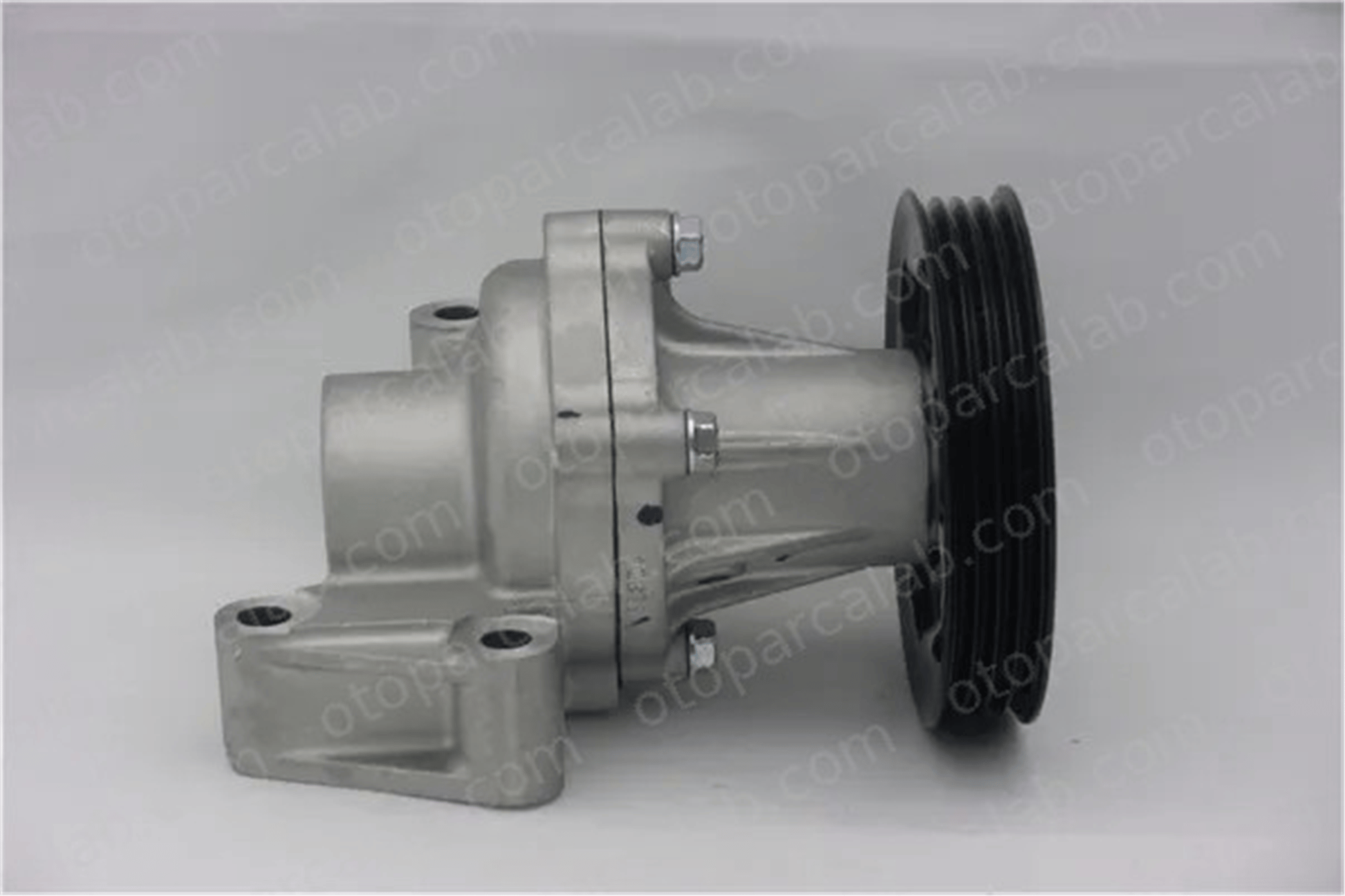 GMB GWT-117AH Devirdaim Su Pompası TOYOTA STARLET 1610019226 1611019107