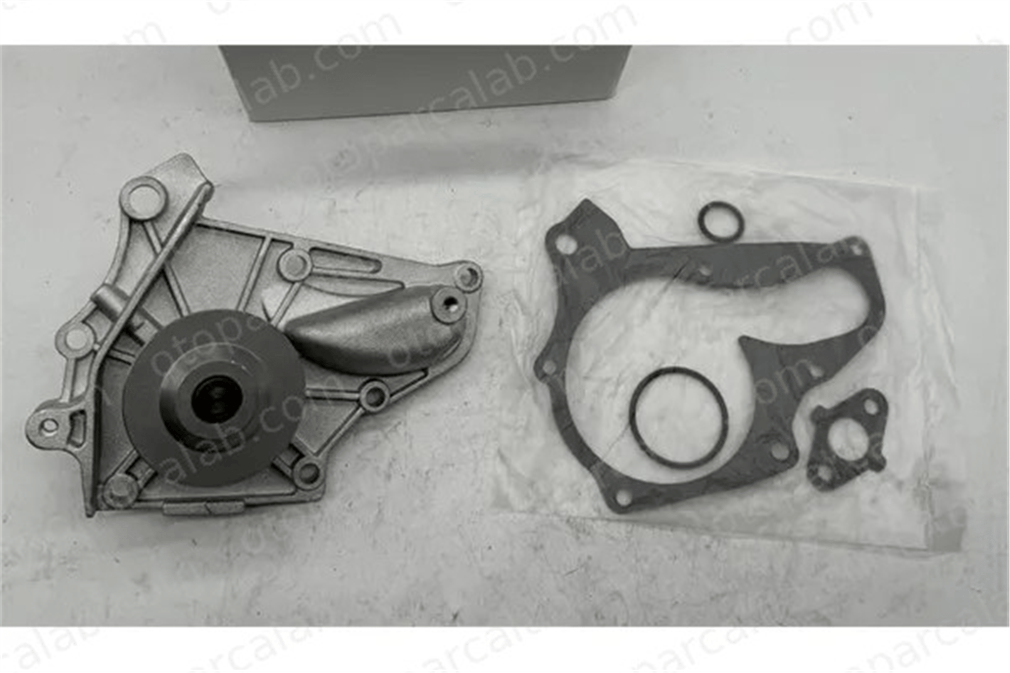 MGA 65602 Devirdaim Su Pompası TOYOTA CAMRY CALDINA Station wagon 1610009040 1350363010