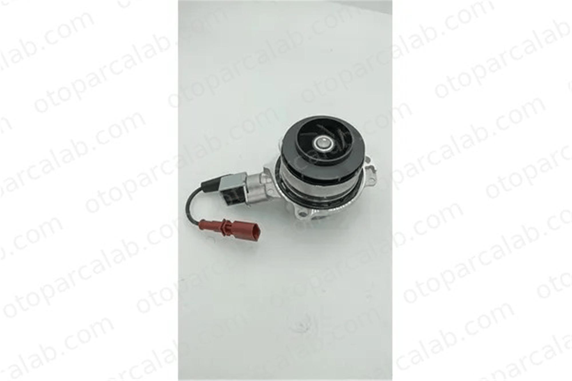 MGA 65608 Devirdaim Su Pompası AUDI Q5 SEAT LEON ST 4L121011E 4L198119A