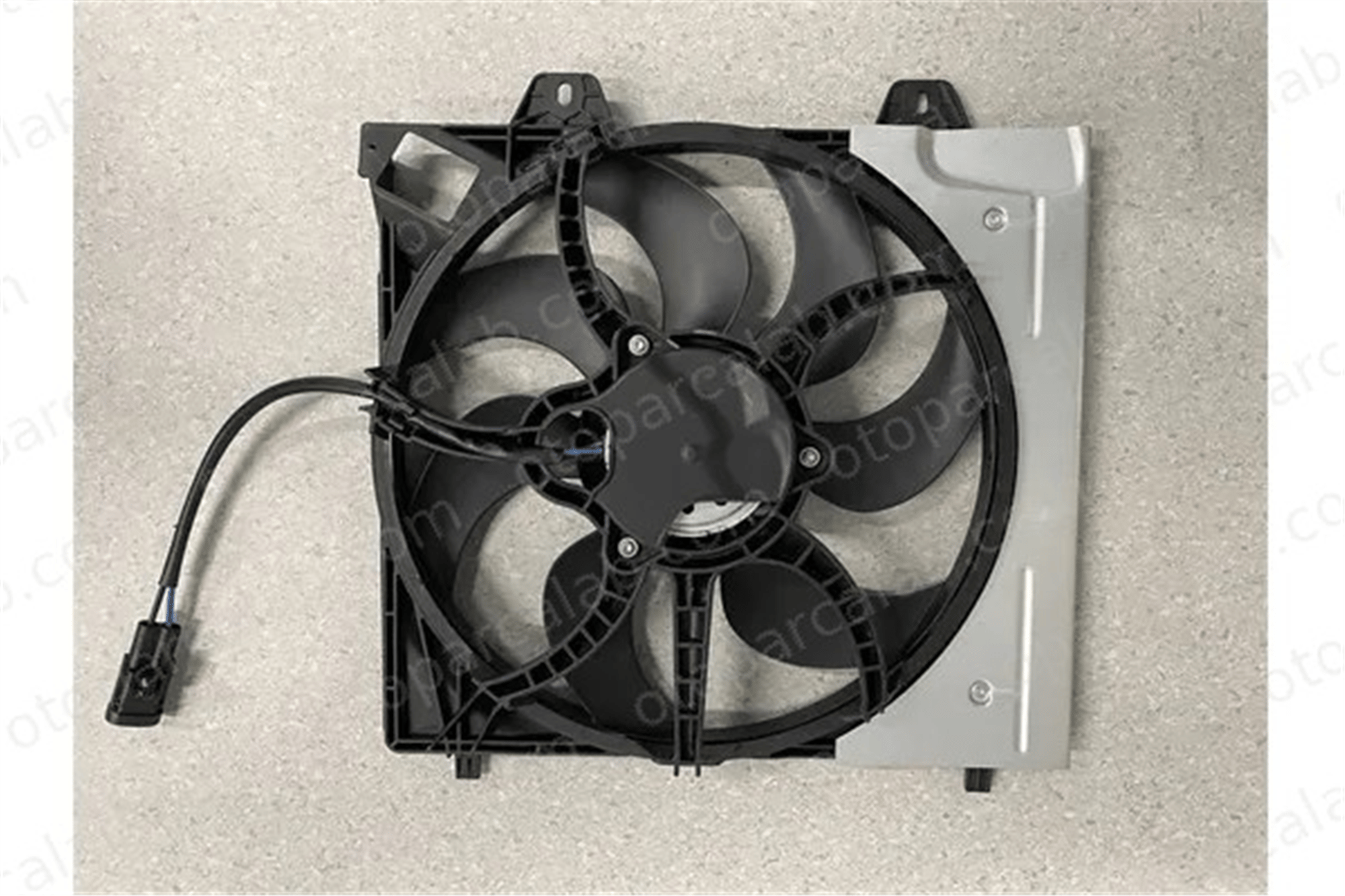 MGA 83402 Radyatör Fan ve Motoru PEUGEOT 208 II 2008 II 9827752980 9824167480