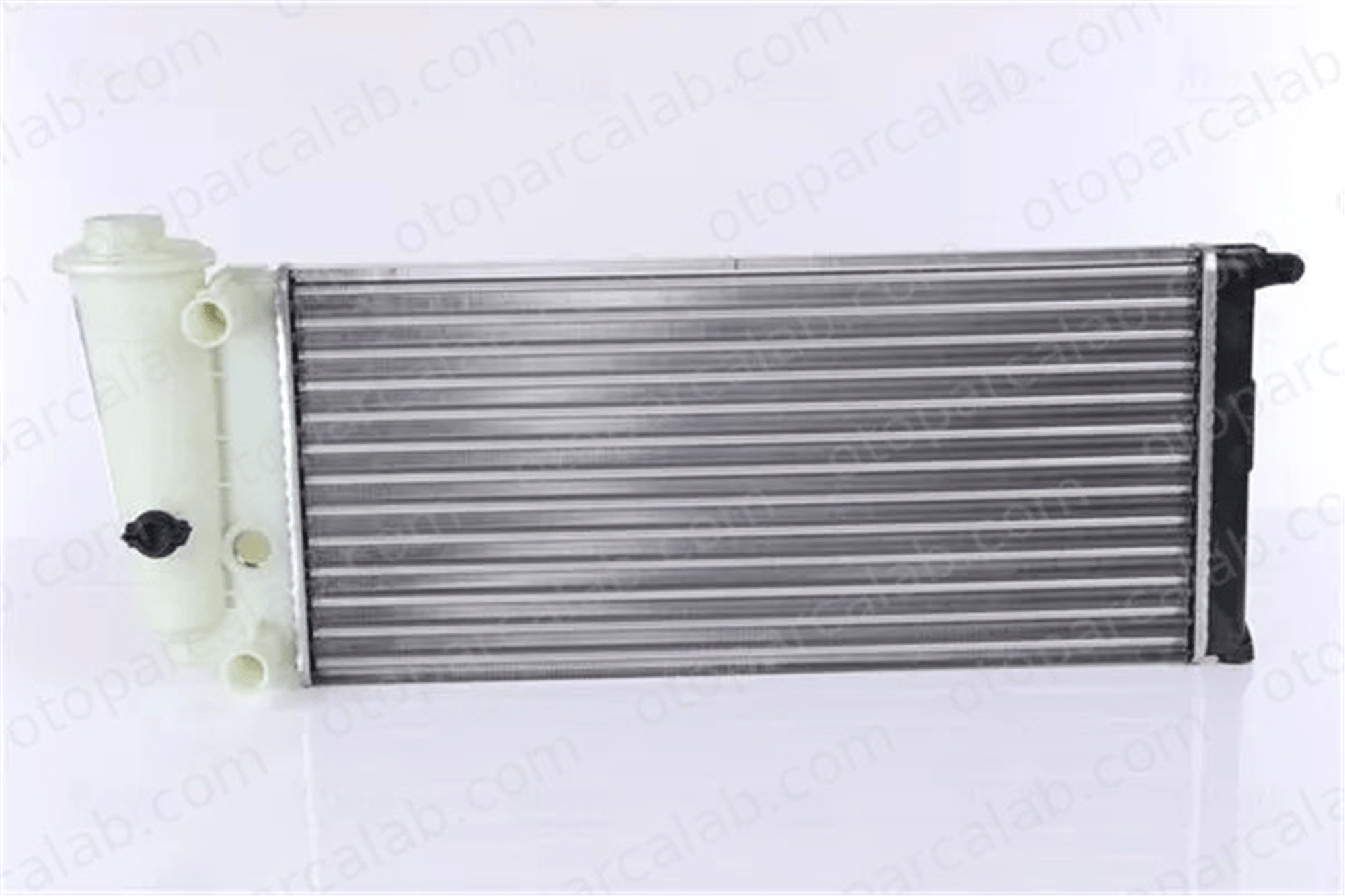 NISSENS 61837 Su Radyatörü FIAT PANDA LANCIA Y10 A0995007303 5998952