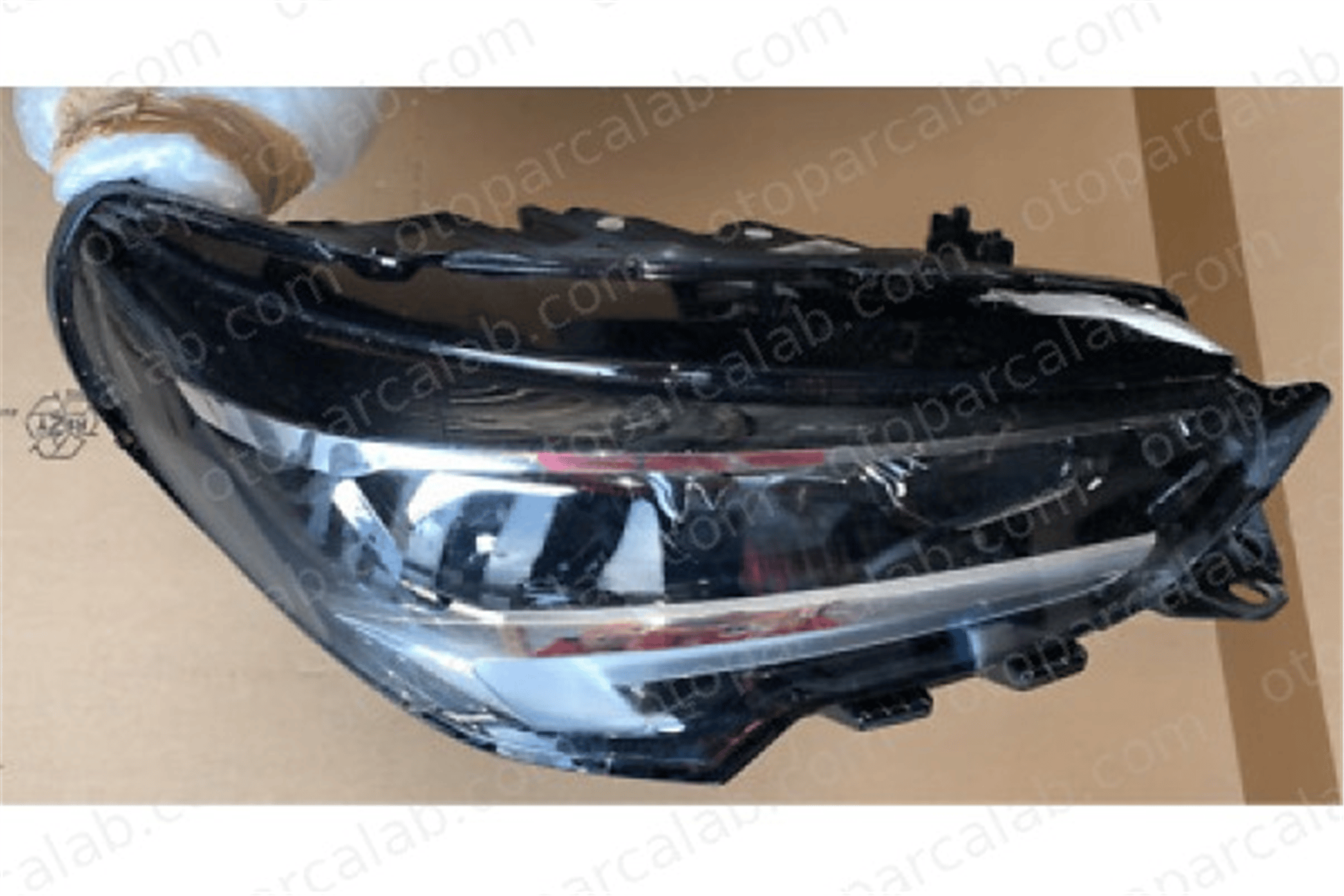 OPEL ORJINAL 1653233380 Far Sağ OPEL CORSA F 1653233380