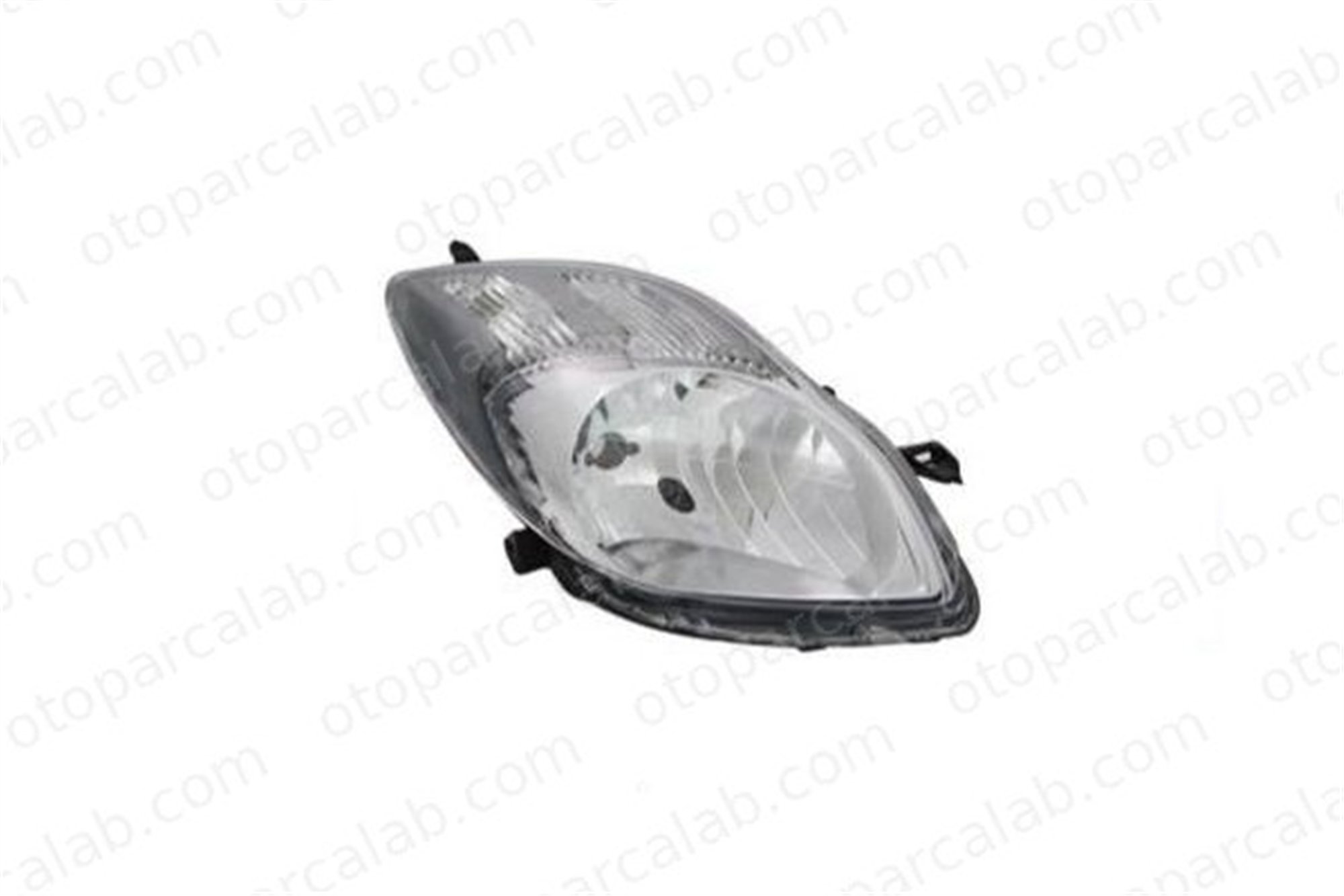 TYC 20-12011-45-2 Far Sağ TOYOTA YARIS 811300D350