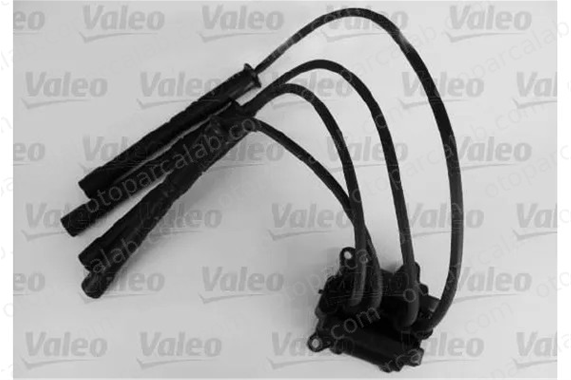 VALEO 245143 Ateşleme Bobini RENAULT CLIO II KANGOO 8200084401 8200025256