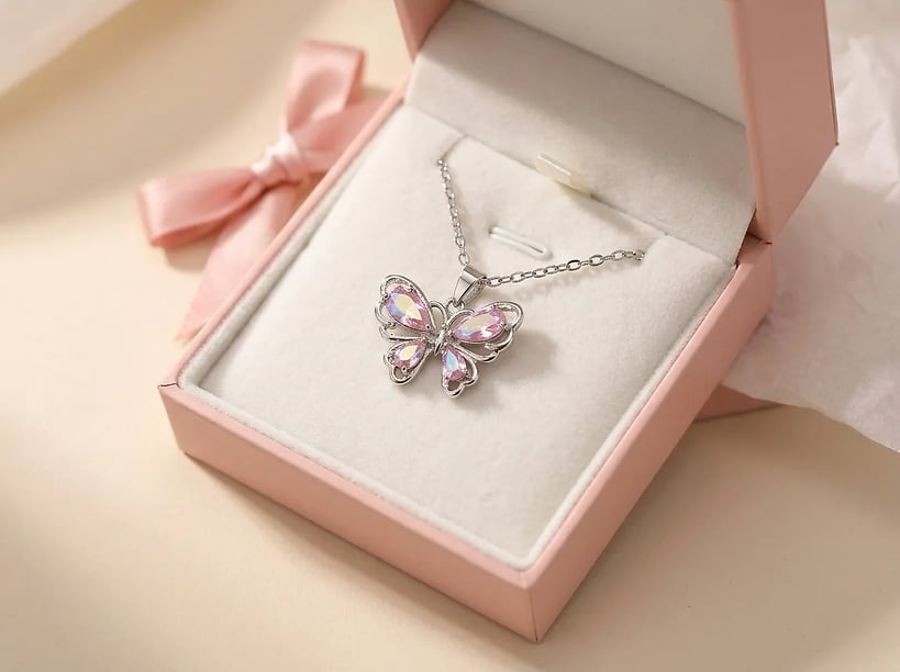 Çelik Pink Butterfly Kolye