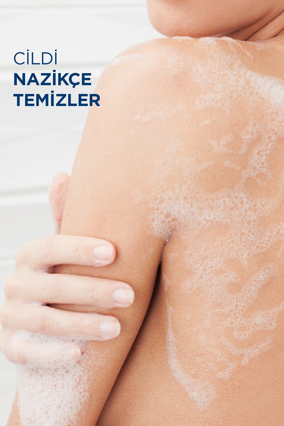 Atoderm Shower Oil Çok Kuru Cilt Bebek, Çocuk, Yetişkin Nemlendirici Temizleyici Duş Yağı 200 ml