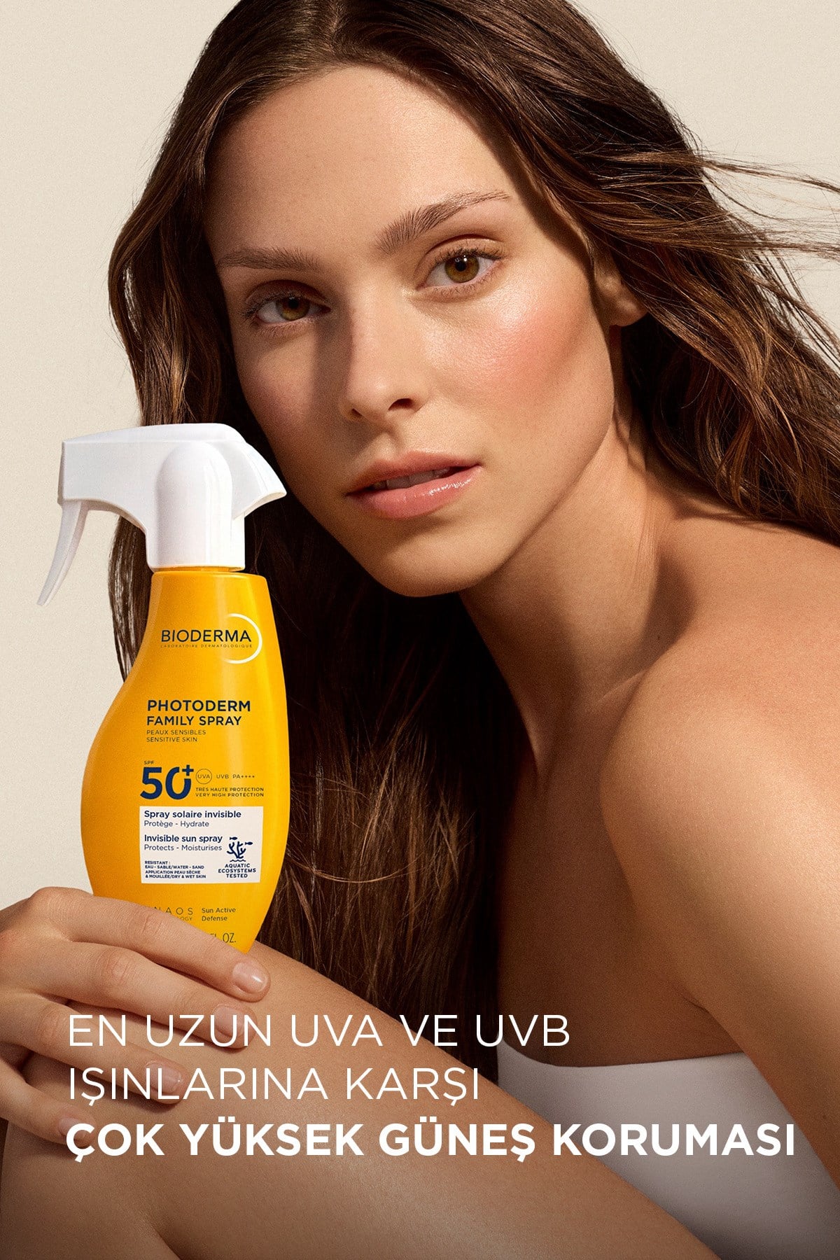 Photoderm Spray SPF50+ Tüm Aile Yüz ve Vücut Sprey Formda Şeffaf Güneş Kremi 300 ML