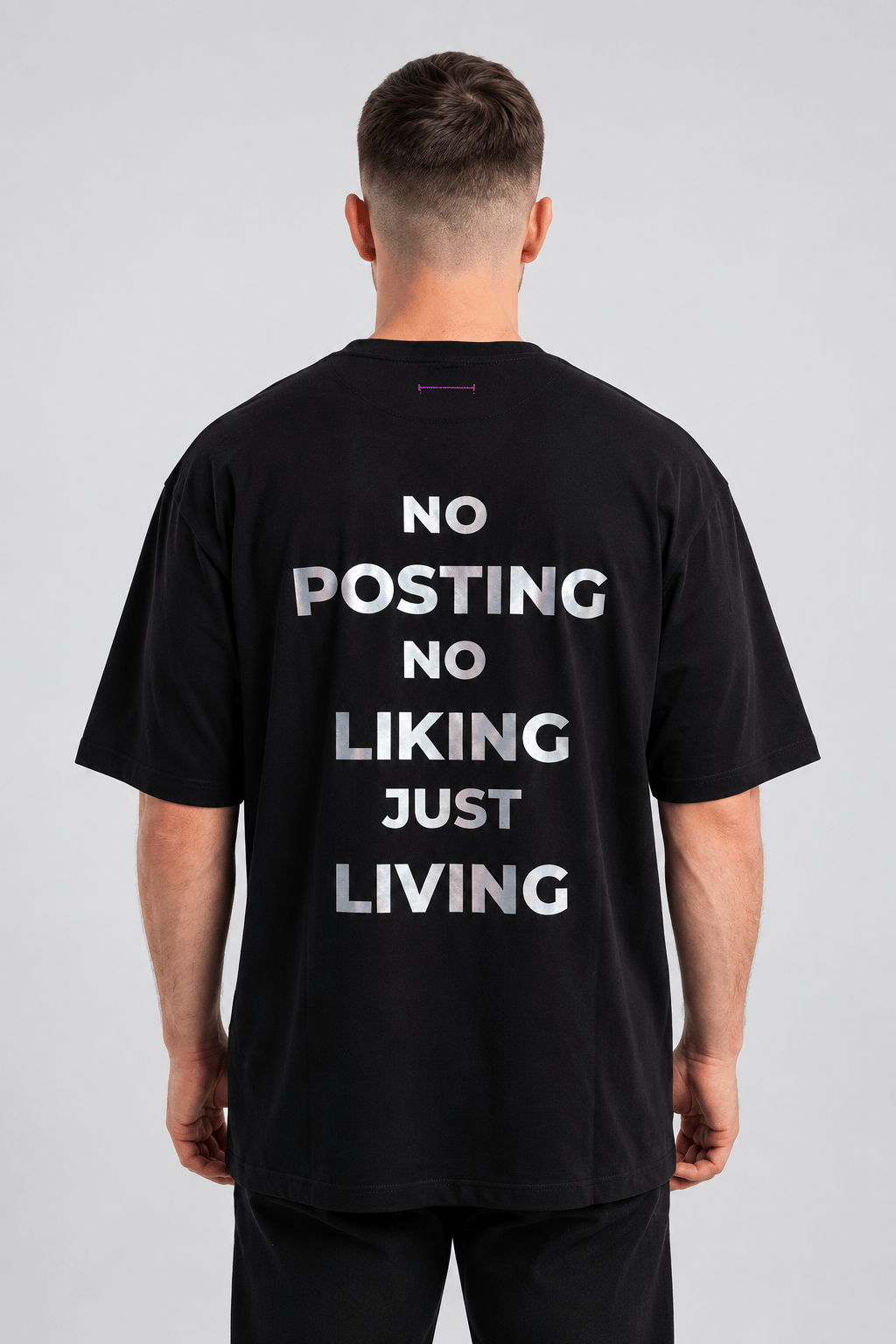 No Posting No Liking Just Living Oversize Tişört