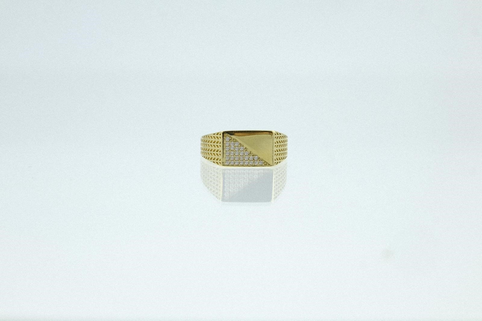 Solis-YZ000279